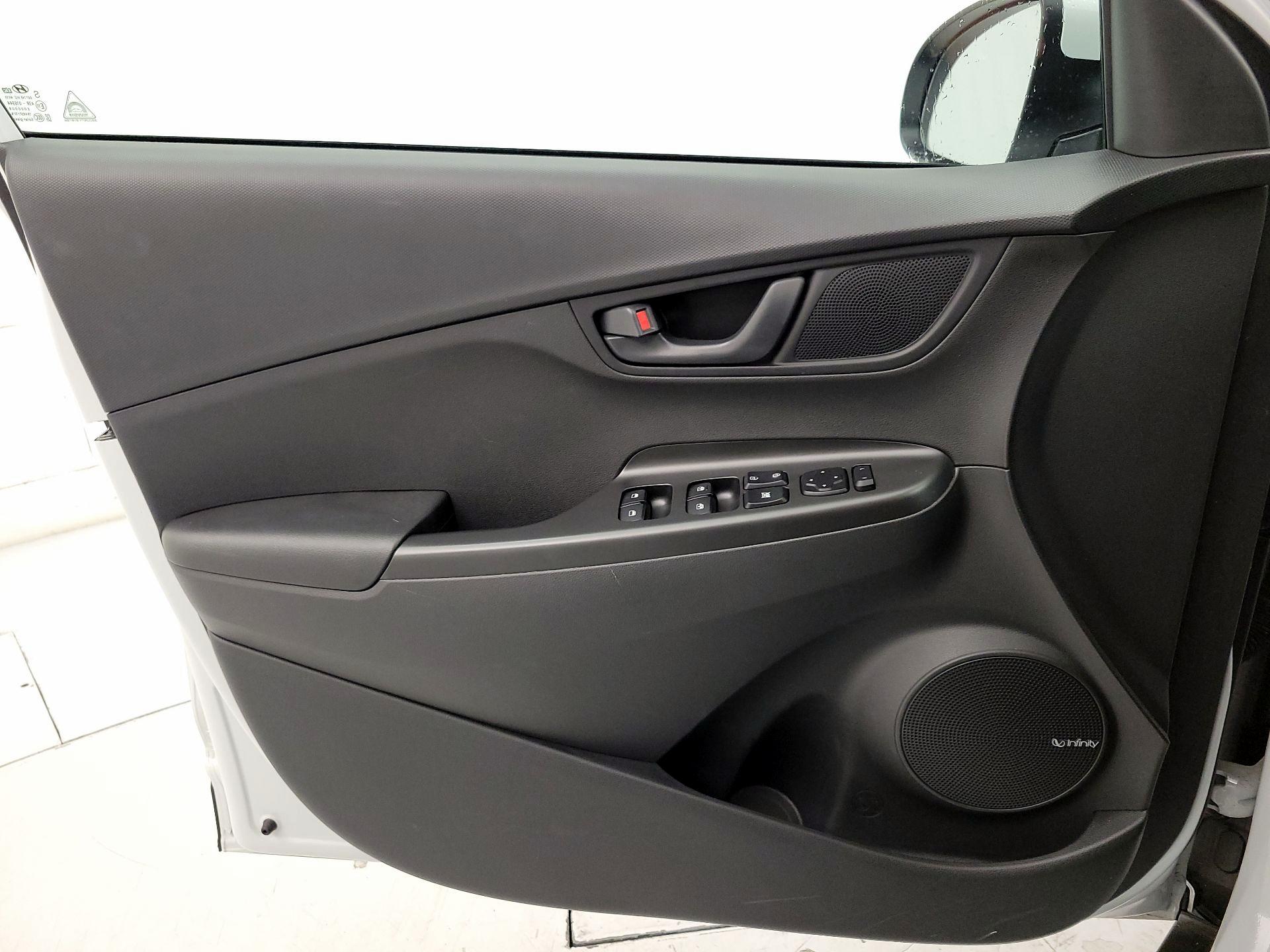 Thumbnail: 2021 Hyundai Kona - 12