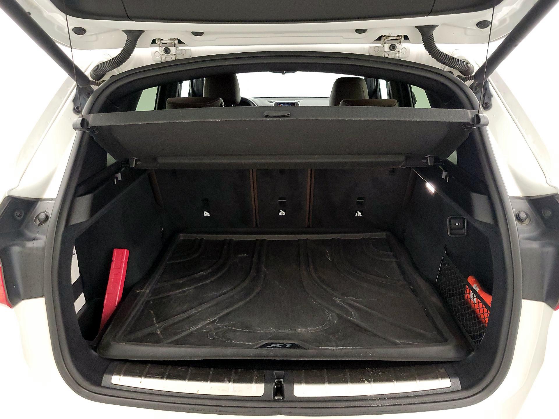 Thumbnail: 2016 BMW X1 - 19