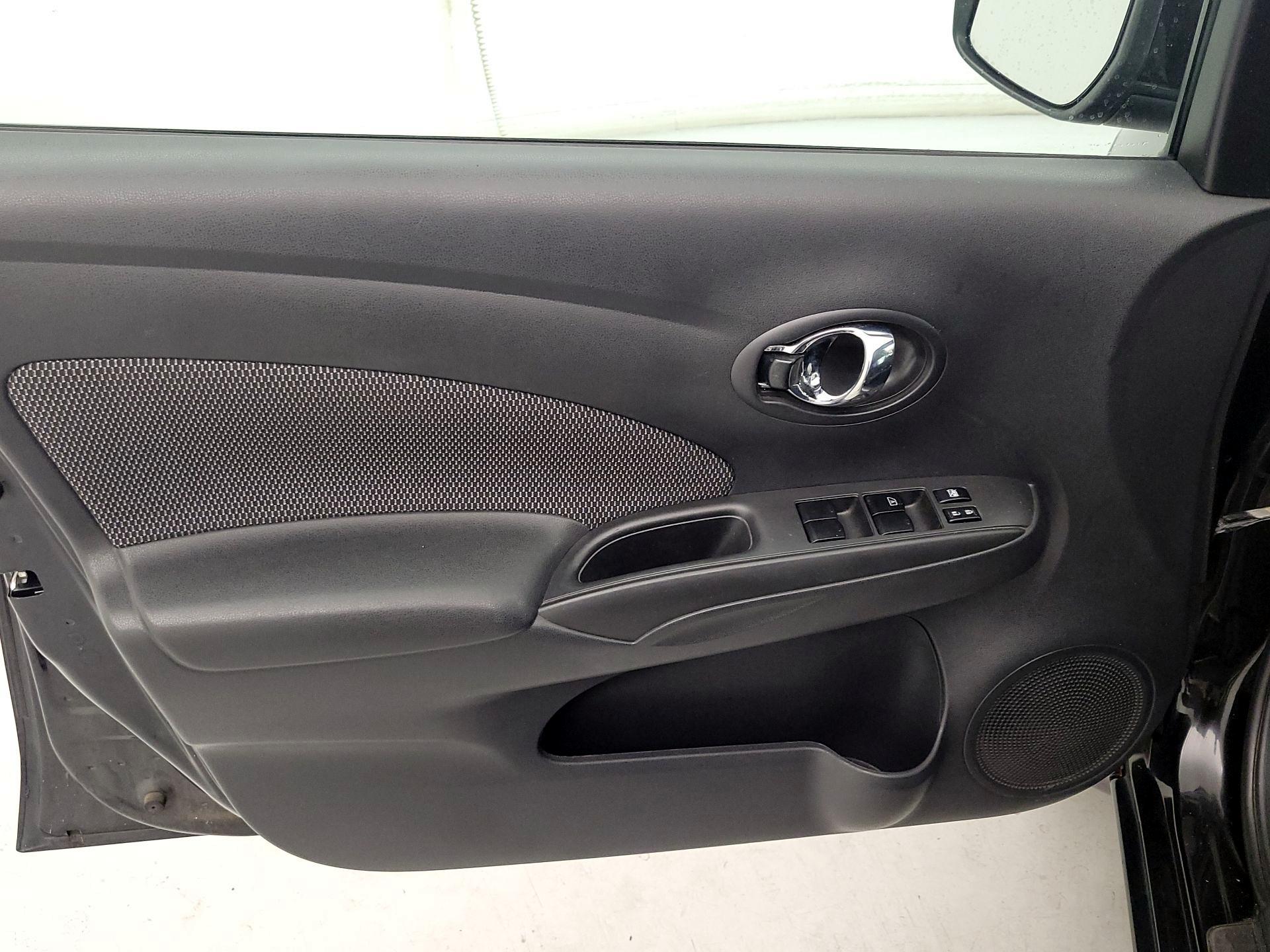 Thumbnail: 2015 Nissan Versa - 12
