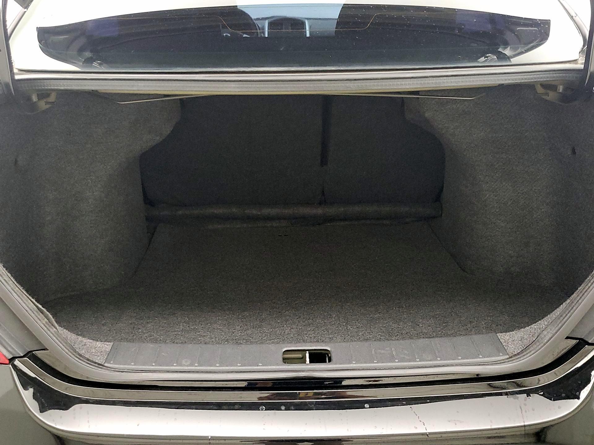 Thumbnail: 2015 Nissan Versa - 19