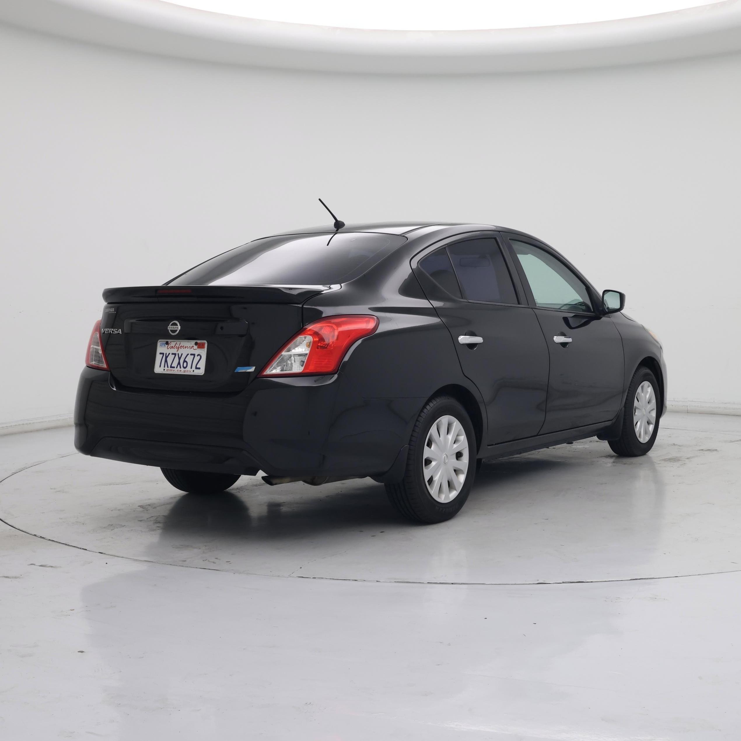 Thumbnail: 2015 Nissan Versa - 8