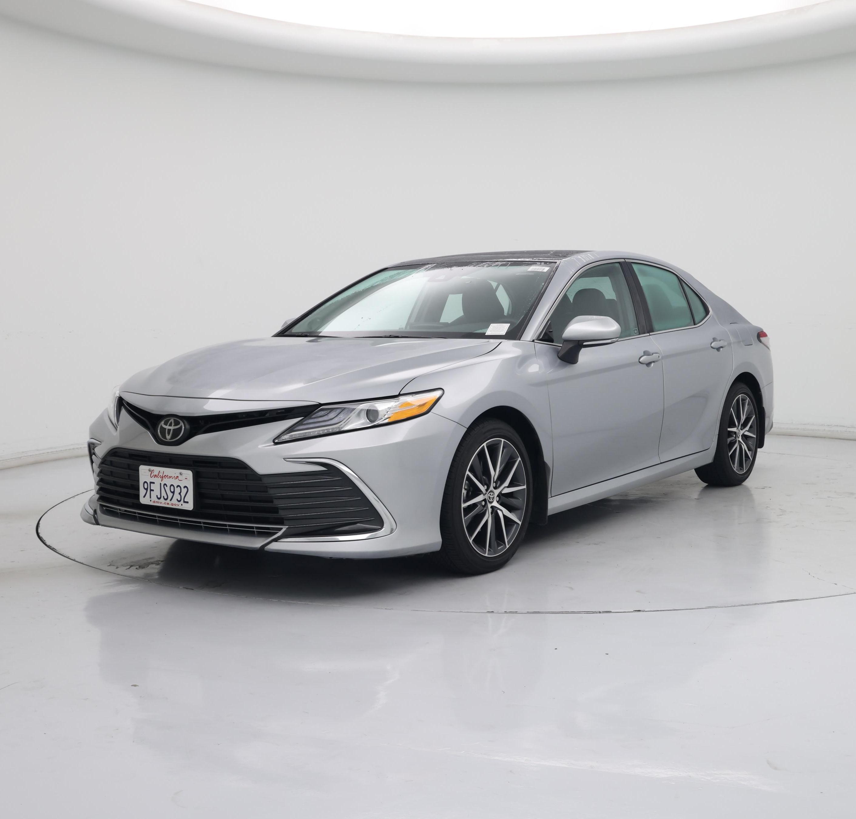 Thumbnail: 2023 Toyota Camry - 4