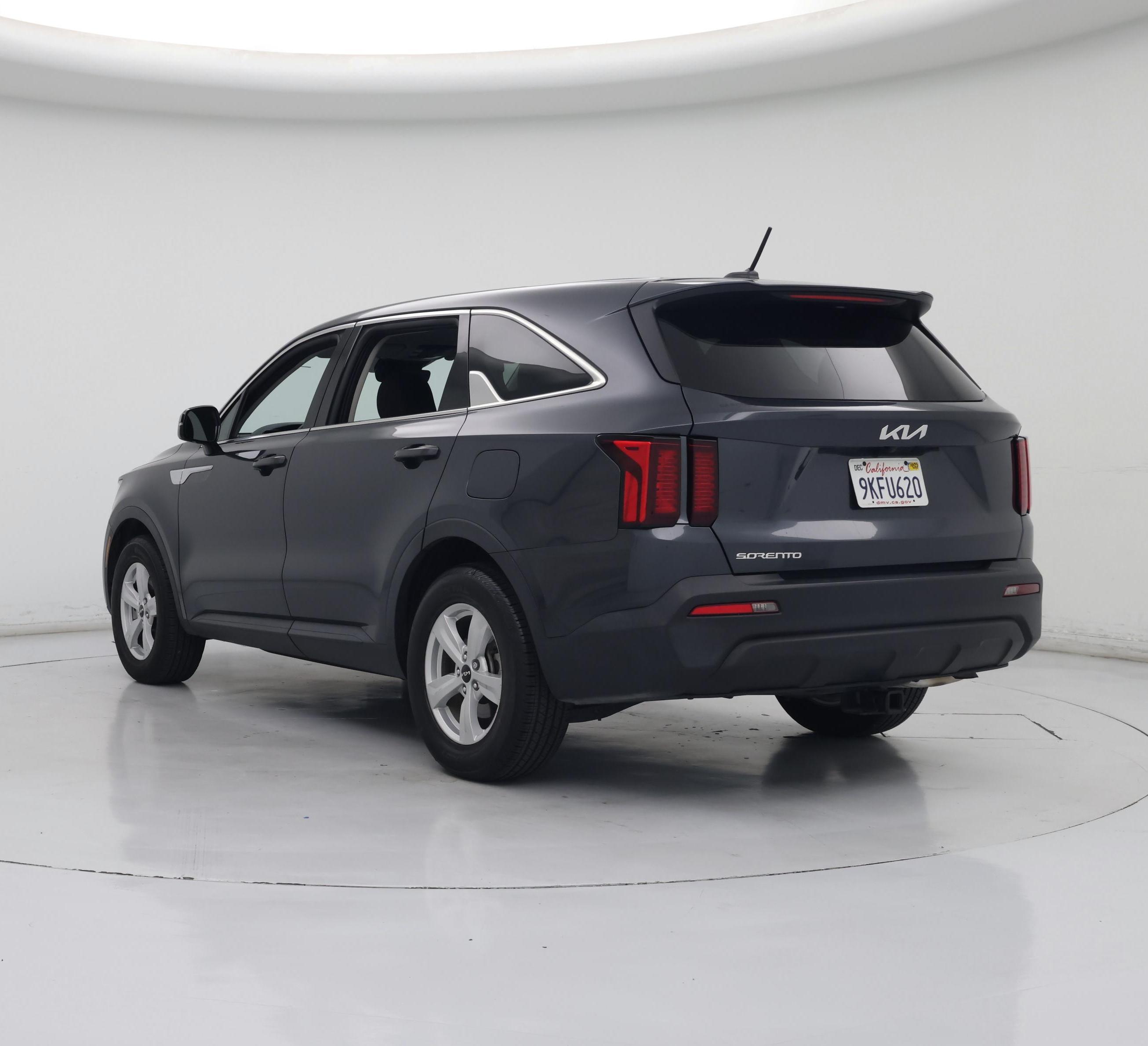 Thumbnail: 2023 Kia Sorento - 2