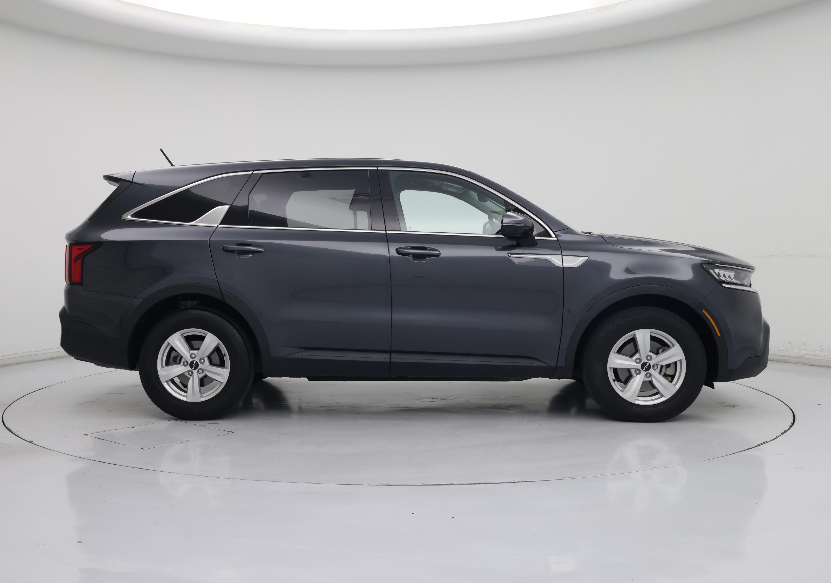 Thumbnail: 2023 Kia Sorento - 7