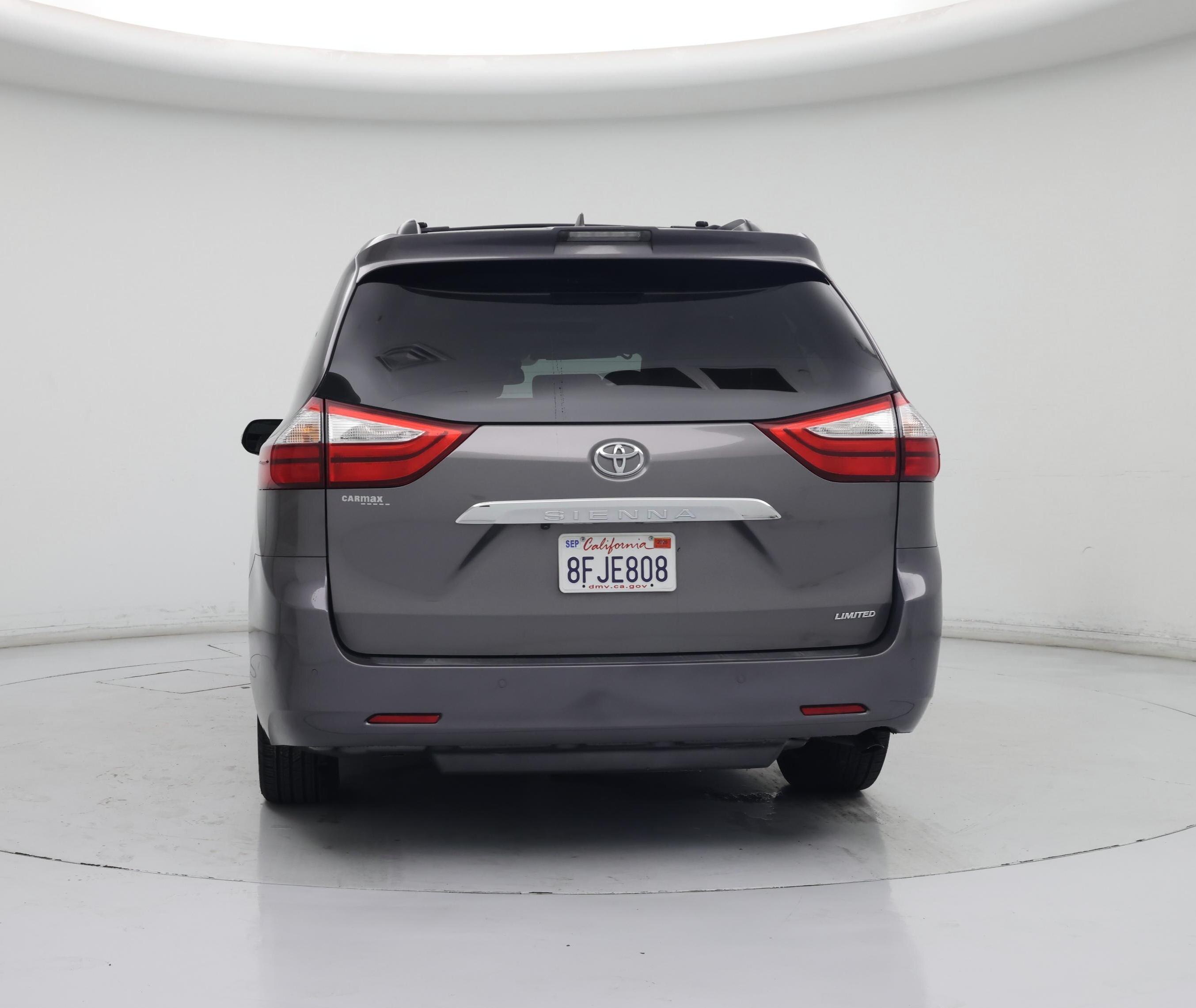 Thumbnail: 2018 Toyota Sienna - 6
