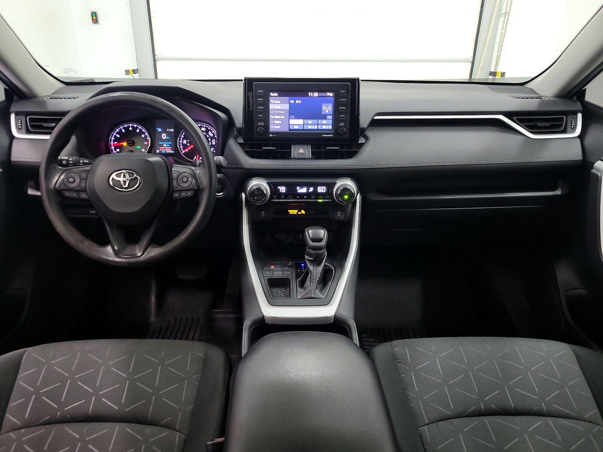 Thumbnail: 2020 Toyota RAV4 - 9