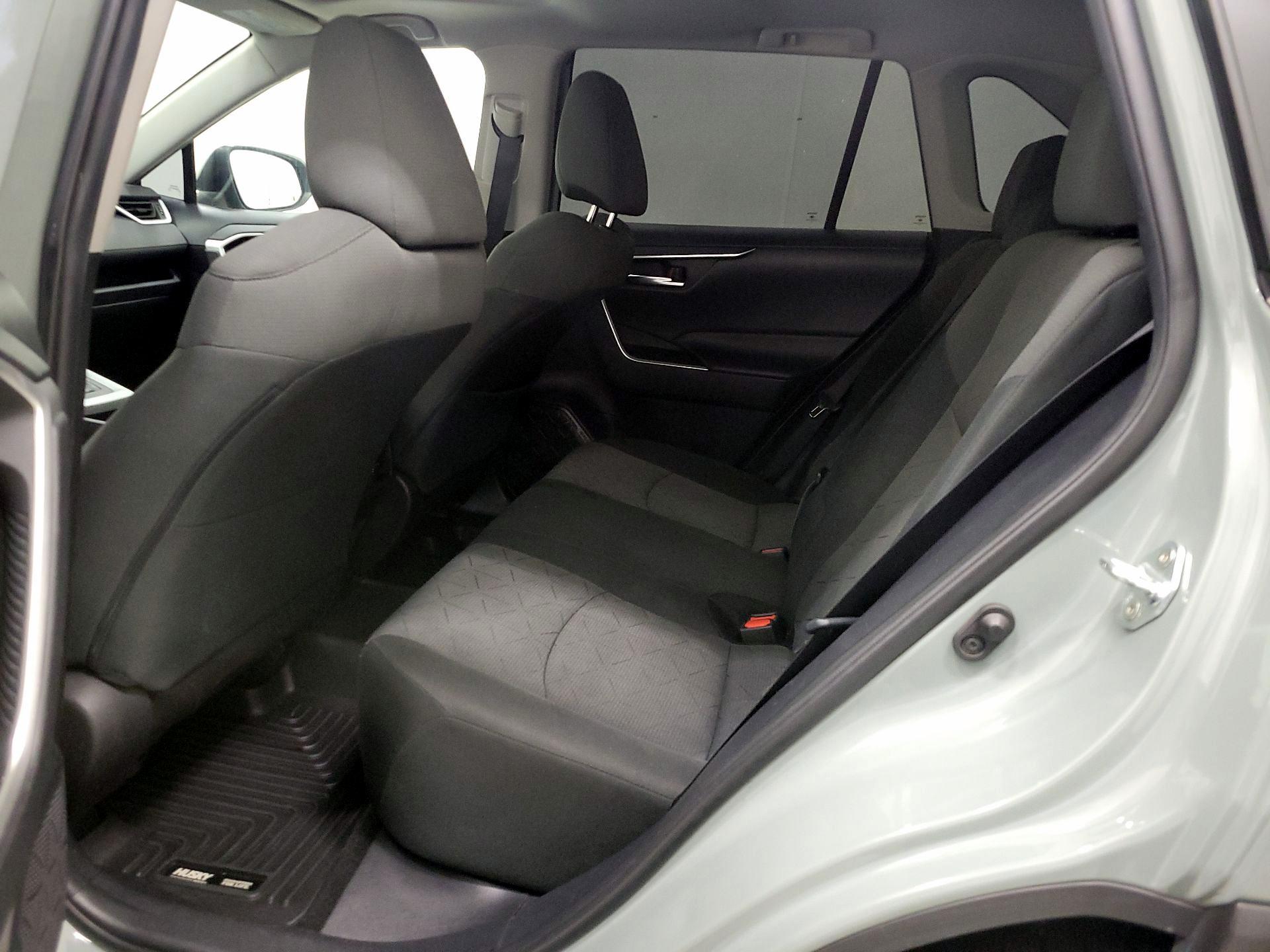 Thumbnail: 2020 Toyota RAV4 - 20