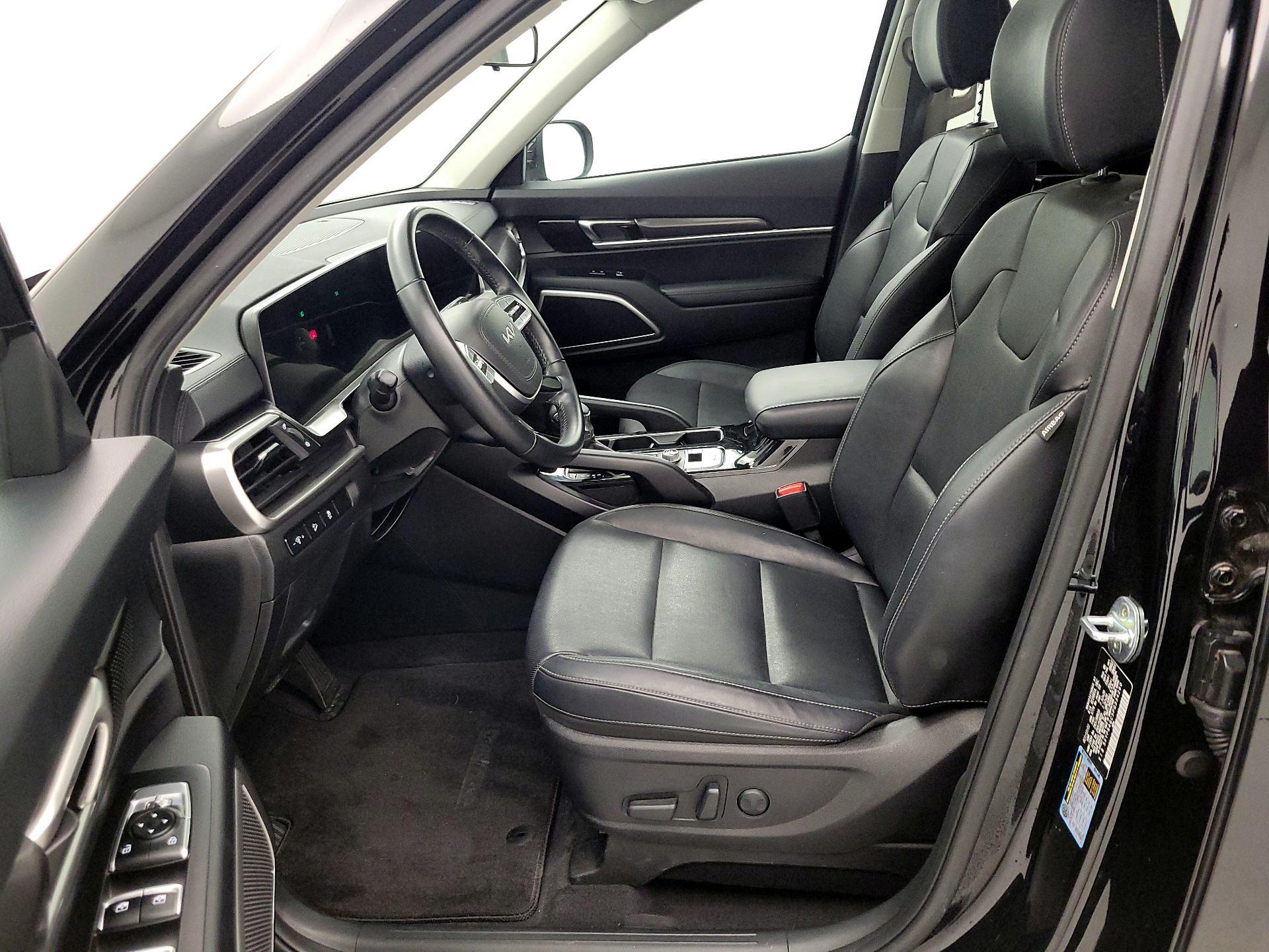 Thumbnail: 2023 Kia Telluride - 11