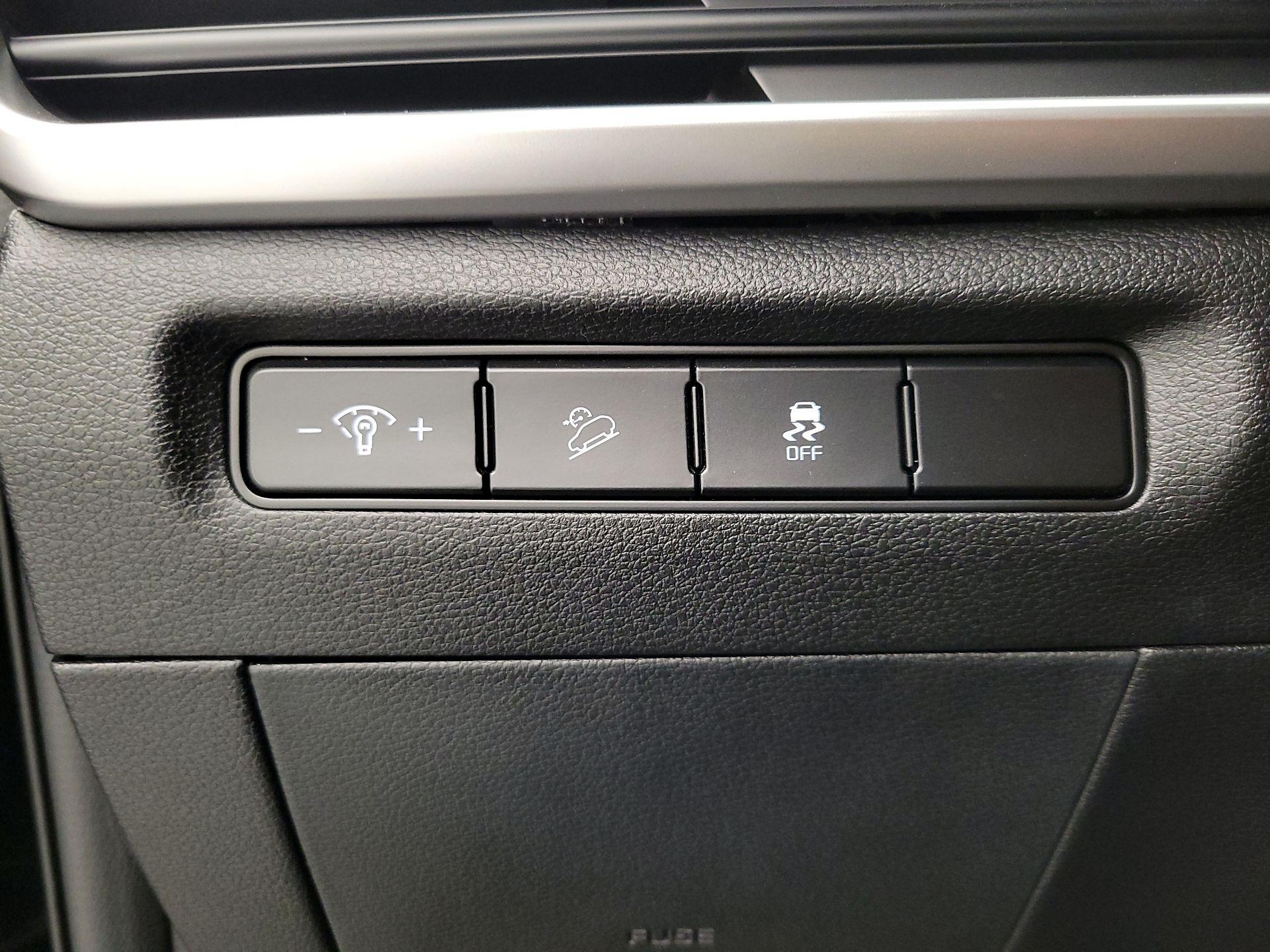 Thumbnail: 2023 Kia Telluride - 13