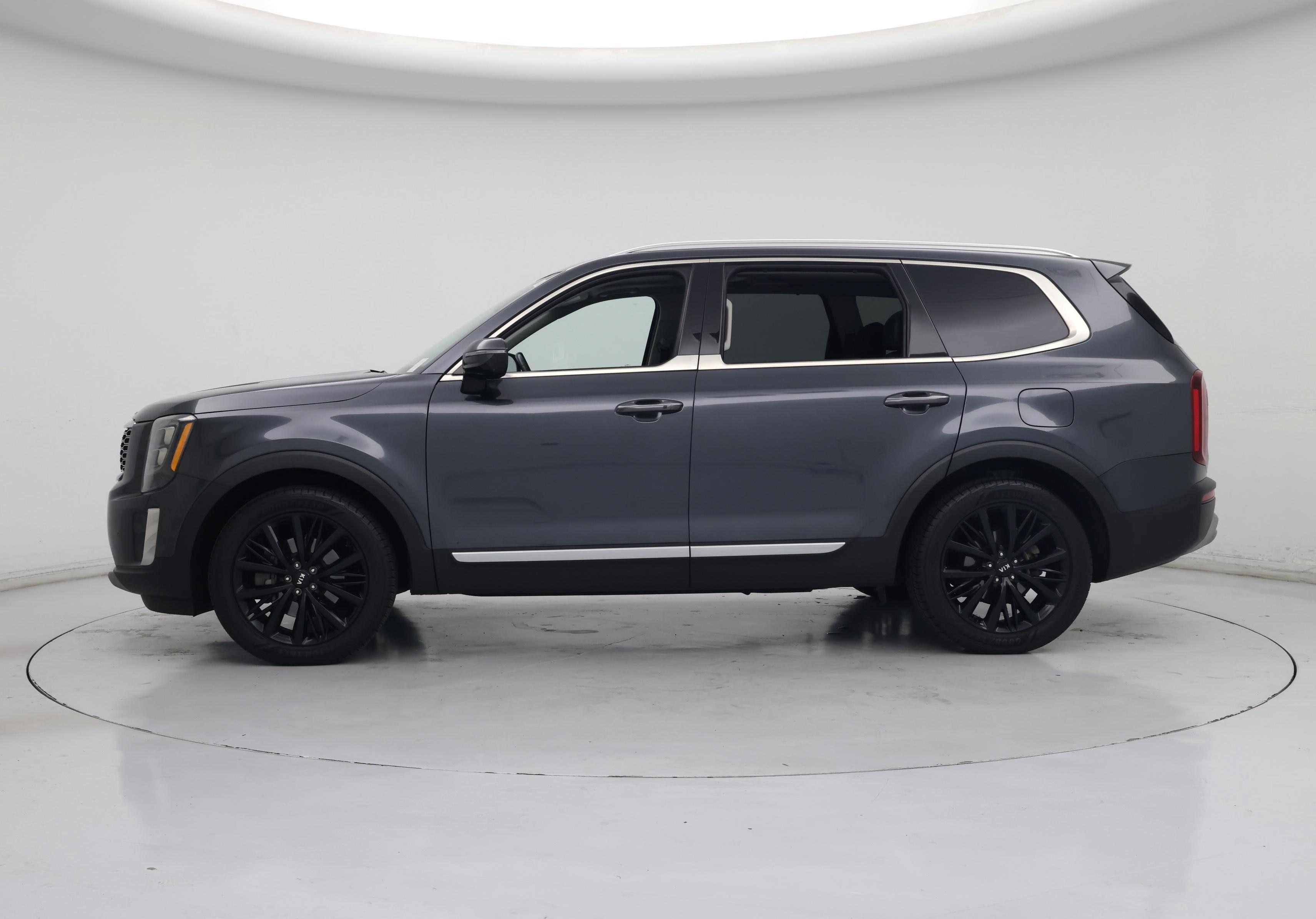 Thumbnail: 2021 Kia Telluride - 3