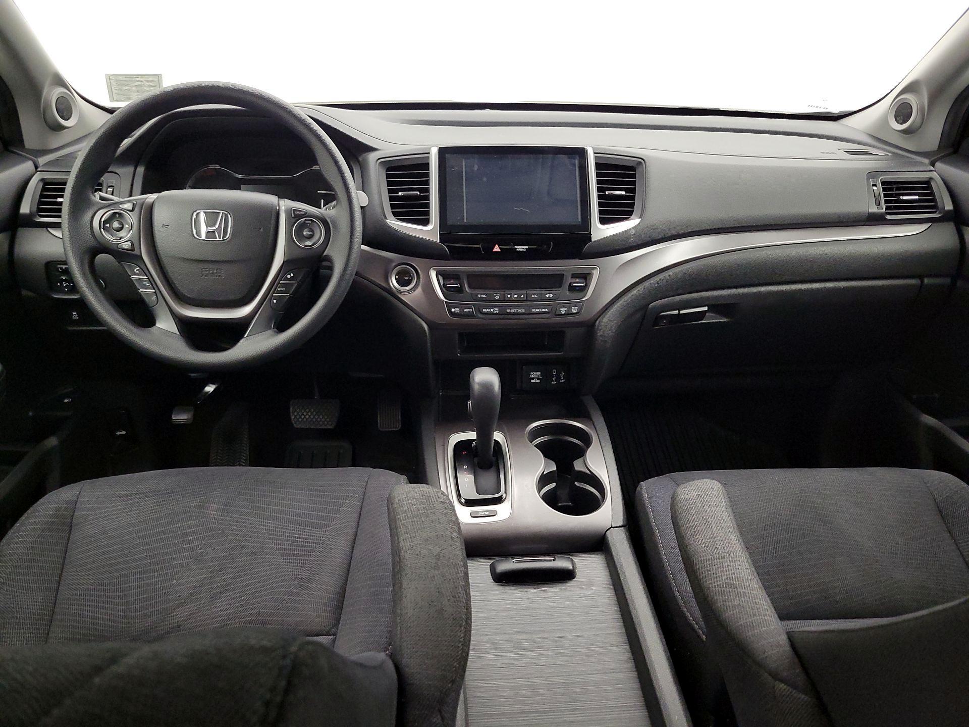 Thumbnail: 2018 Honda Pilot - 9