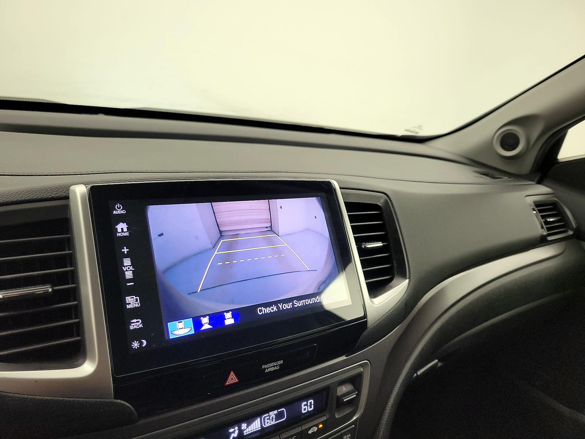 Thumbnail: 2018 Honda Pilot - 14