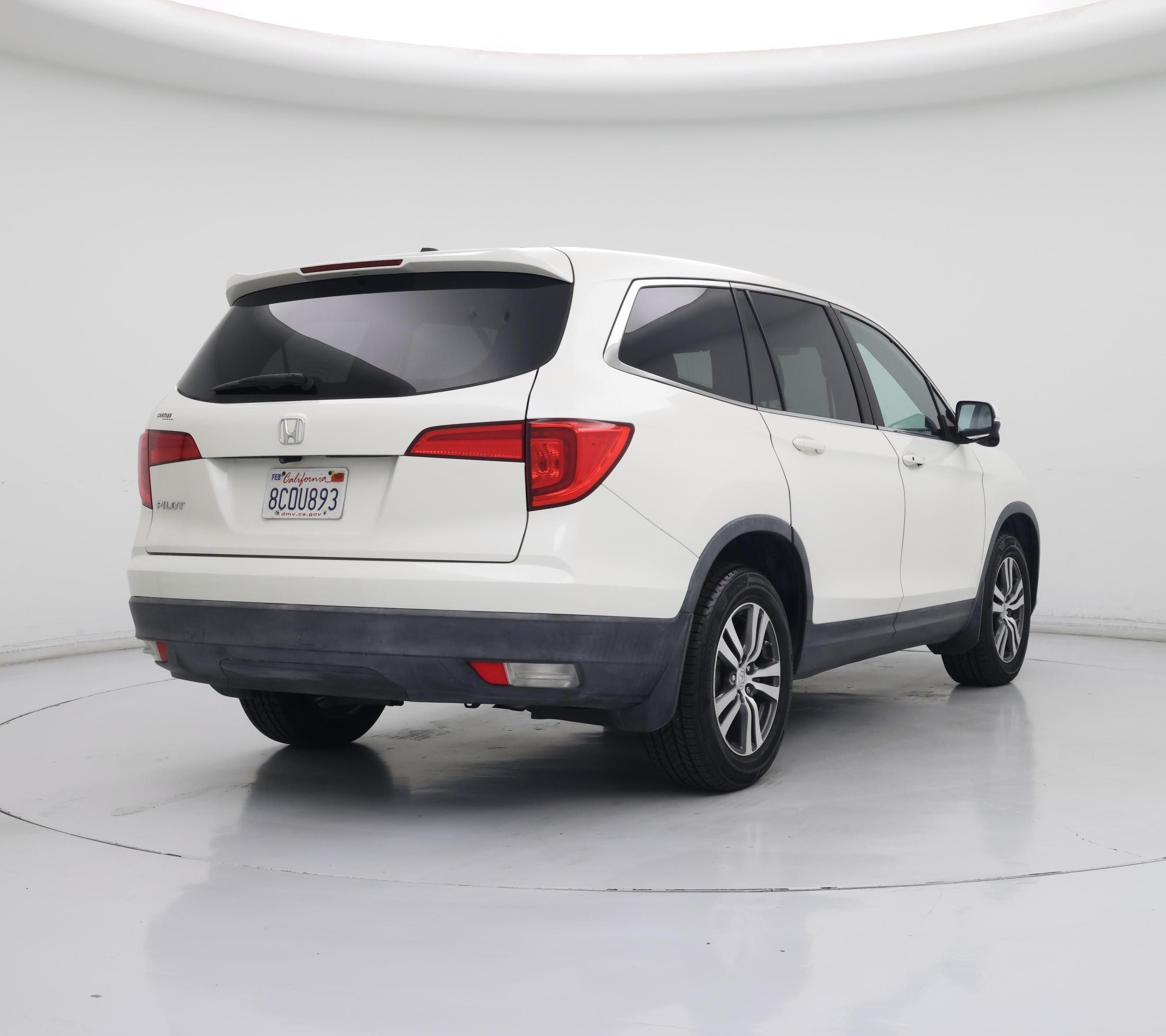 Thumbnail: 2018 Honda Pilot - 8