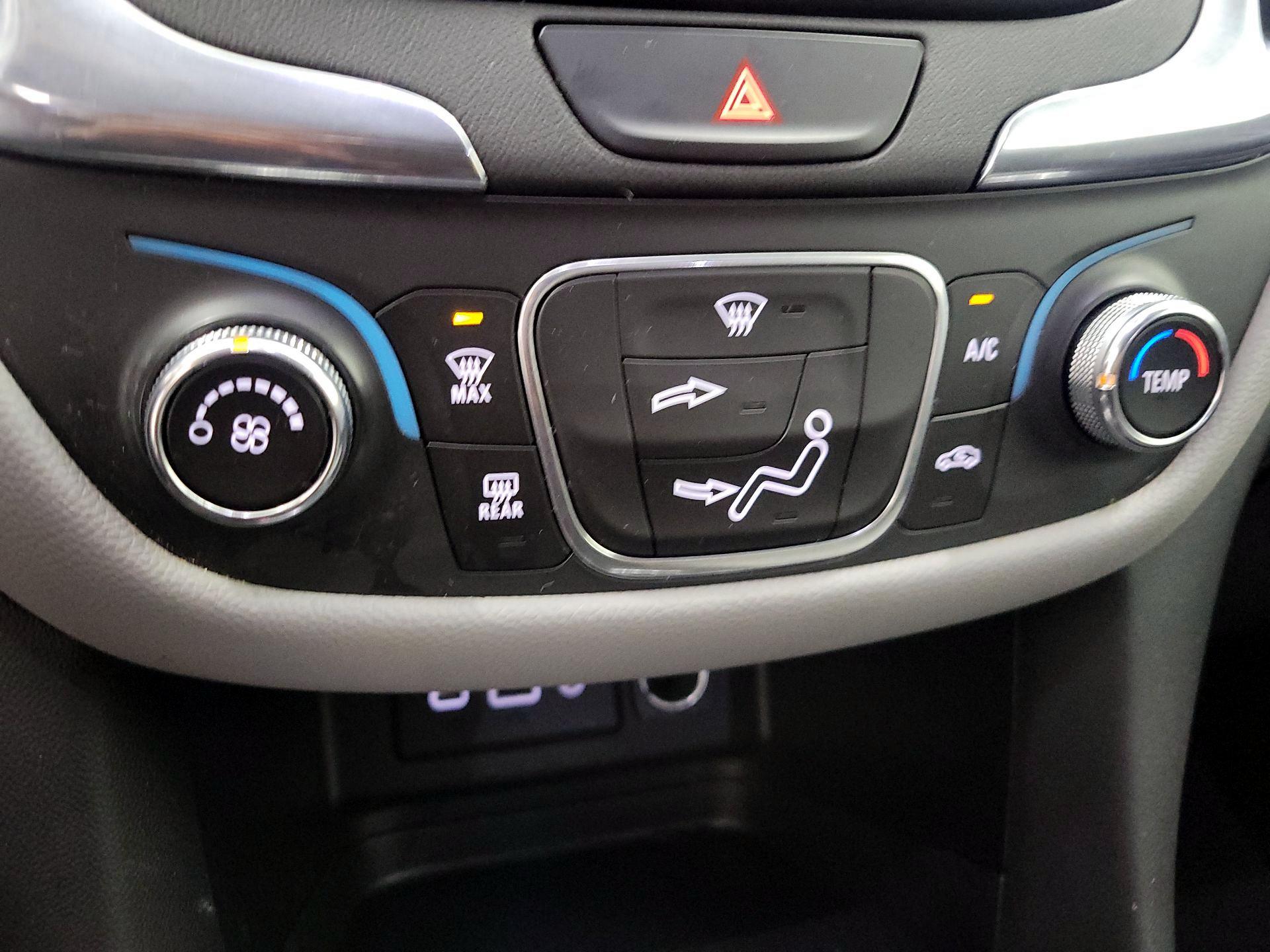 Thumbnail: 2020 Chevrolet Equinox - 16