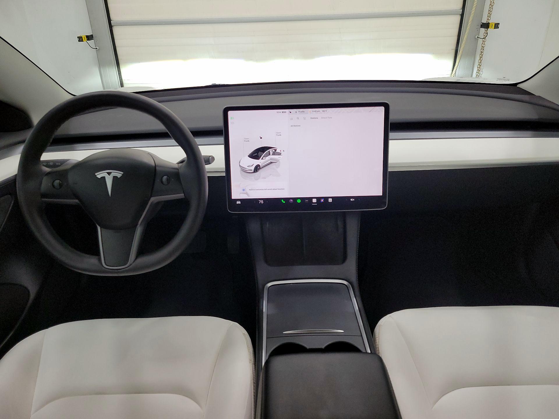 Thumbnail: 2022 Tesla Model 3 - 9