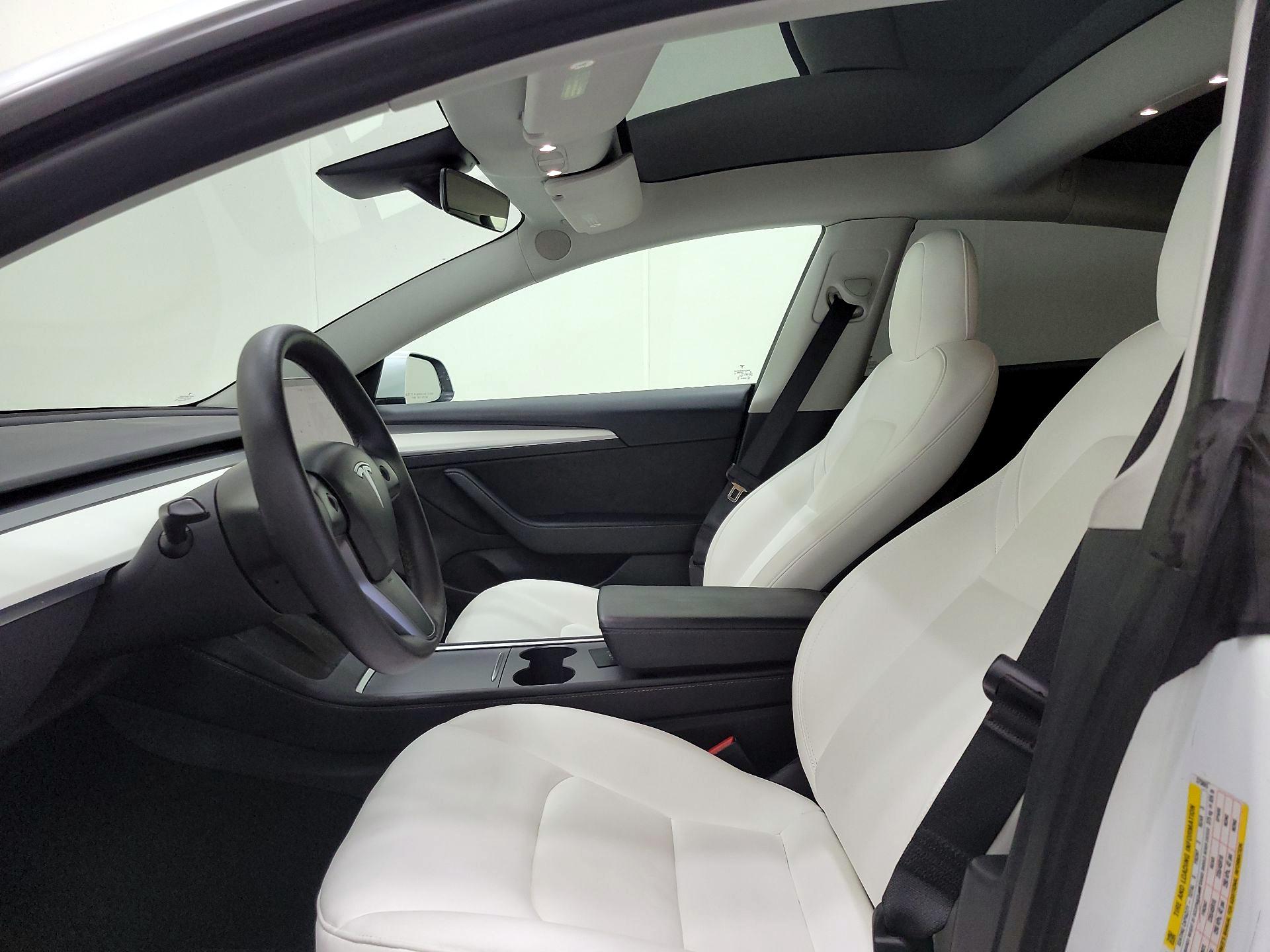 Thumbnail: 2022 Tesla Model 3 - 18