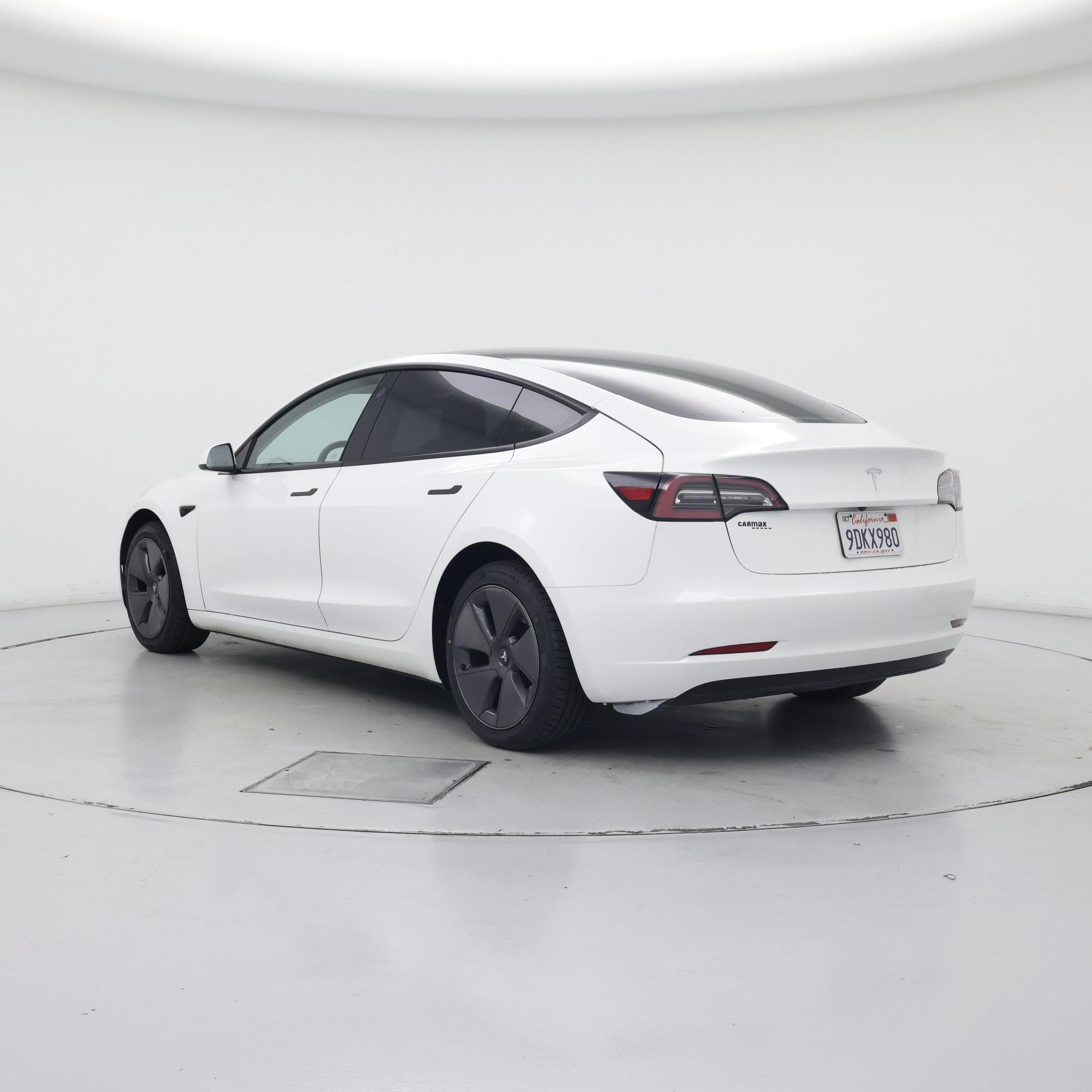 Thumbnail: 2022 Tesla Model 3 - 2