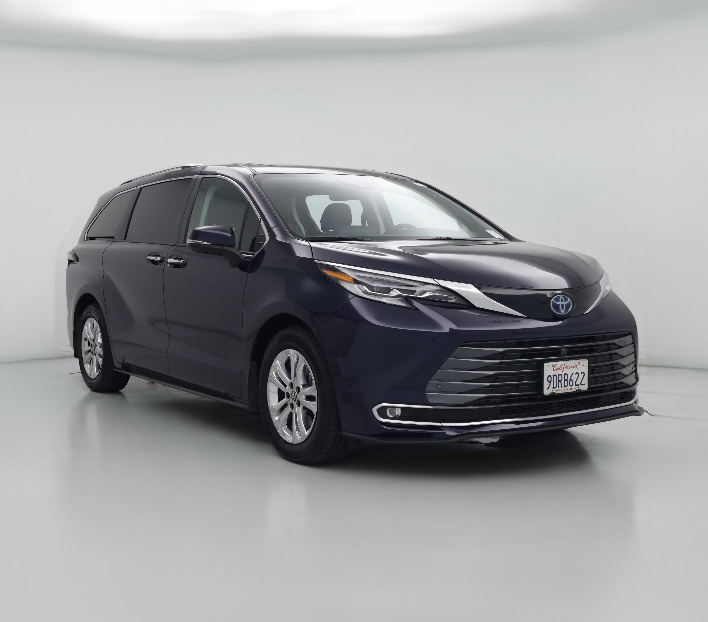 Thumbnail: 2022 Toyota Sienna - 1
