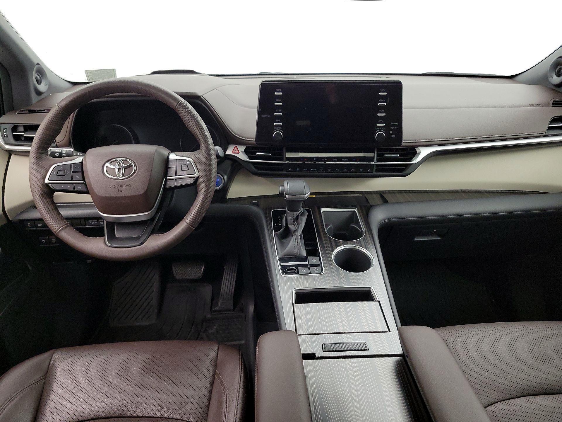 Thumbnail: 2022 Toyota Sienna - 9