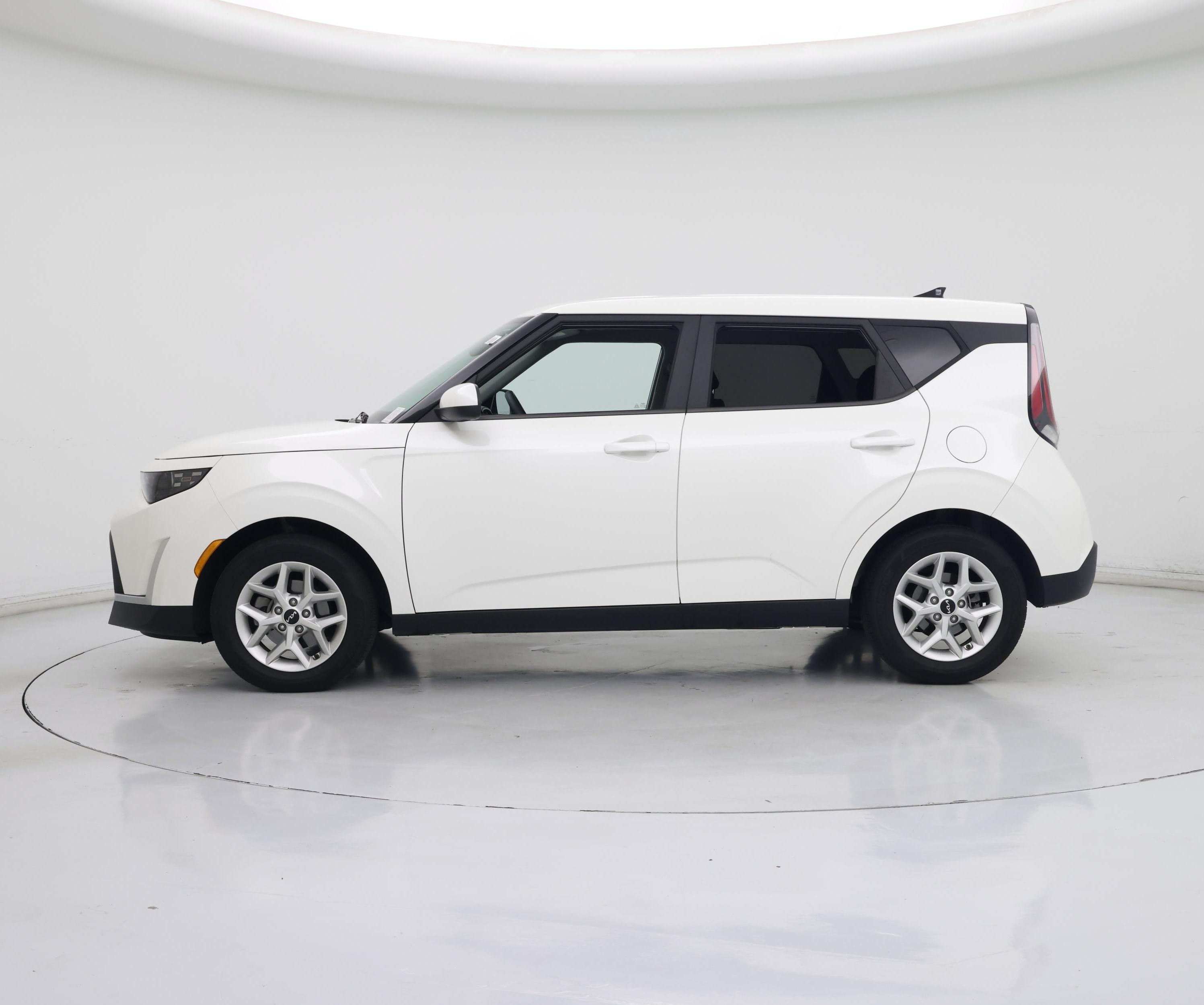 Thumbnail: 2023 Kia Soul - 3