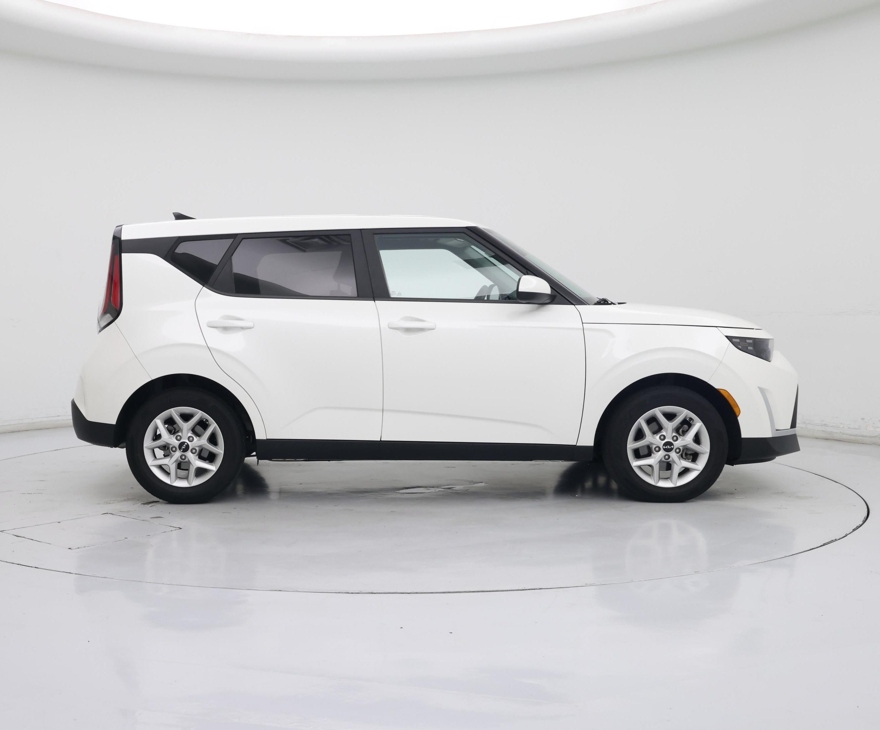 Thumbnail: 2023 Kia Soul - 7