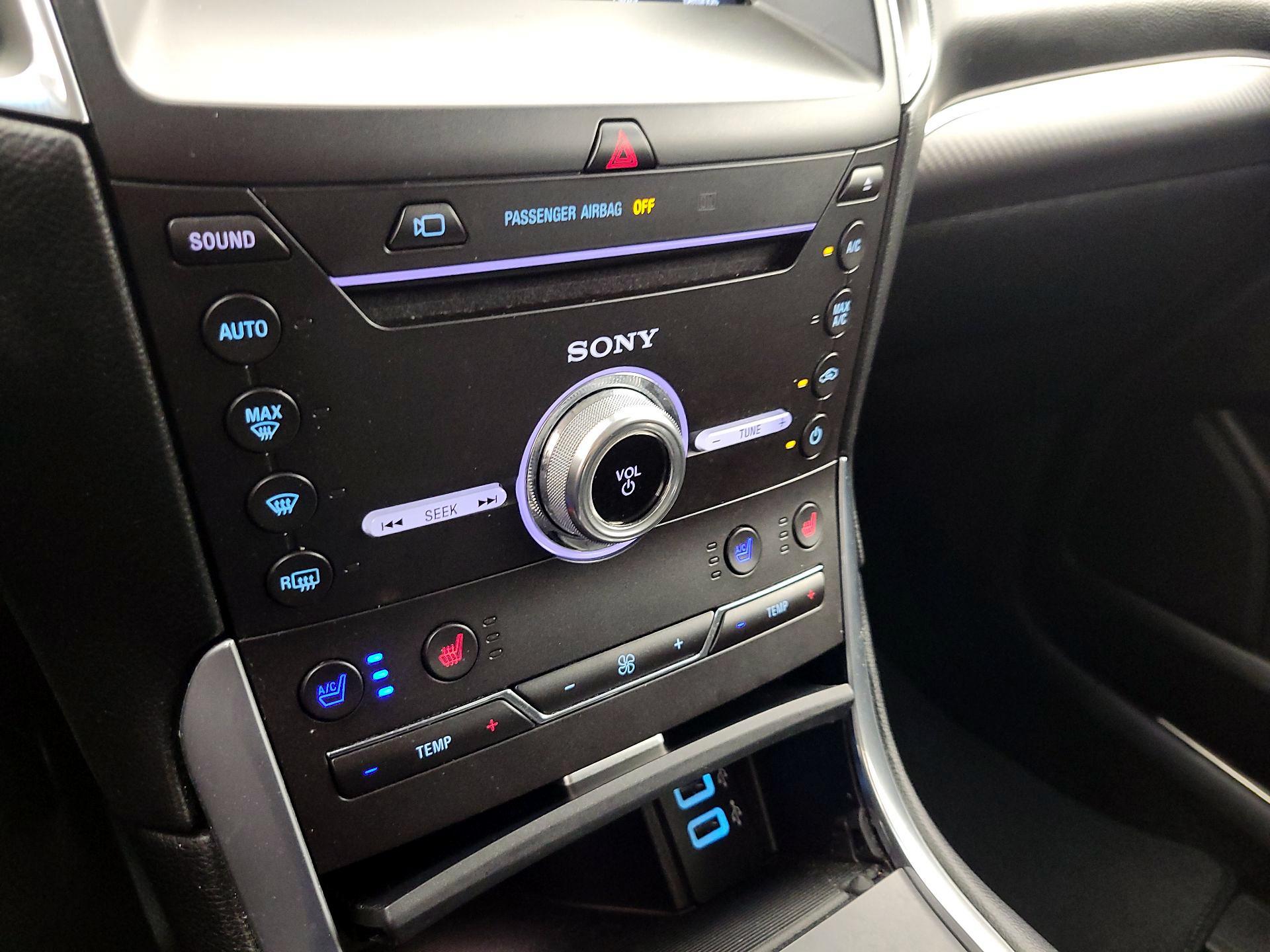 Thumbnail: 2018 Ford Edge - 17