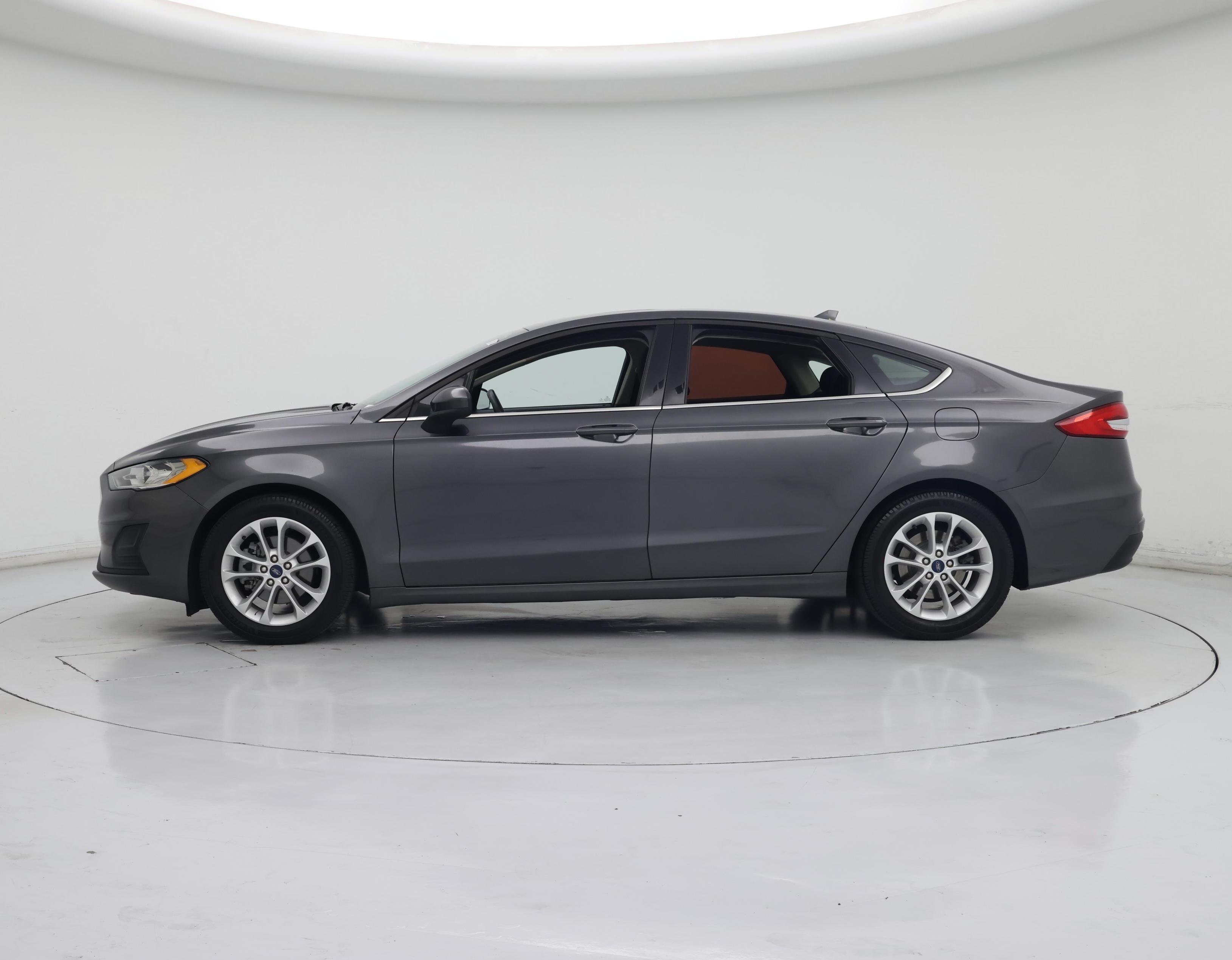Thumbnail: 2019 Ford Fusion - 3