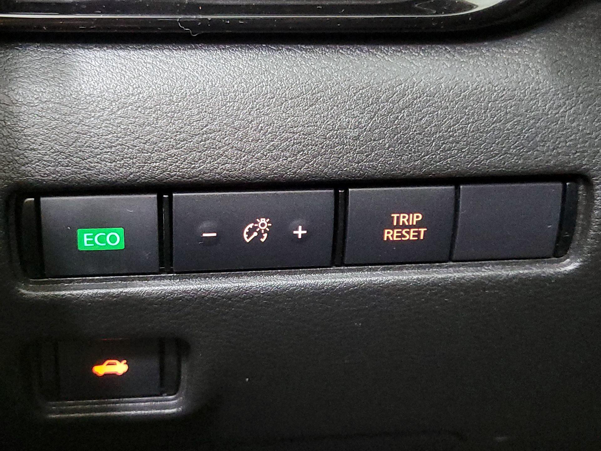 Thumbnail: 2020 Nissan Sentra - 13