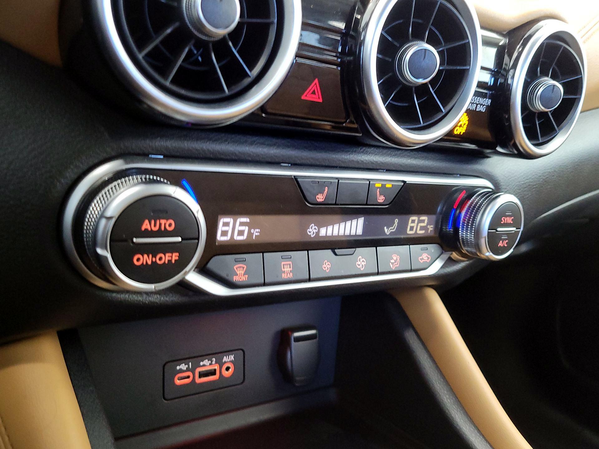 Thumbnail: 2020 Nissan Sentra - 16