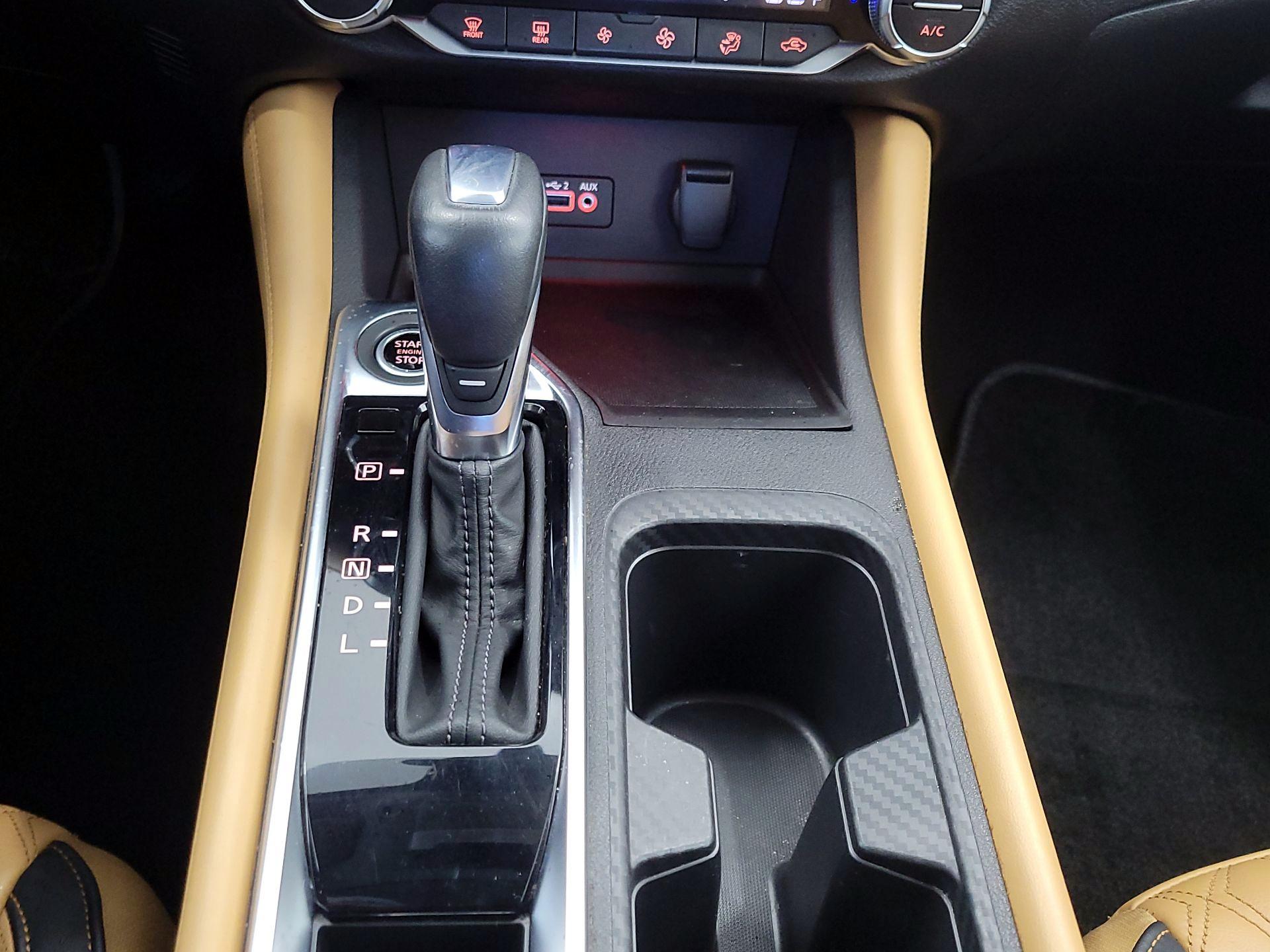 Thumbnail: 2020 Nissan Sentra - 17