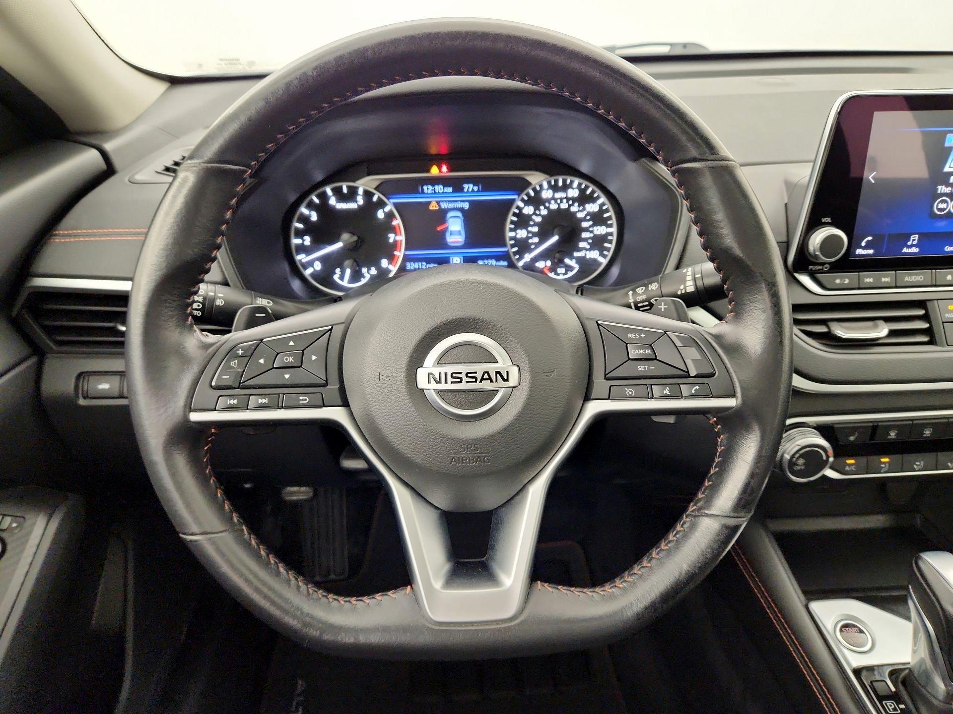 Thumbnail: 2022 Nissan Altima - 10