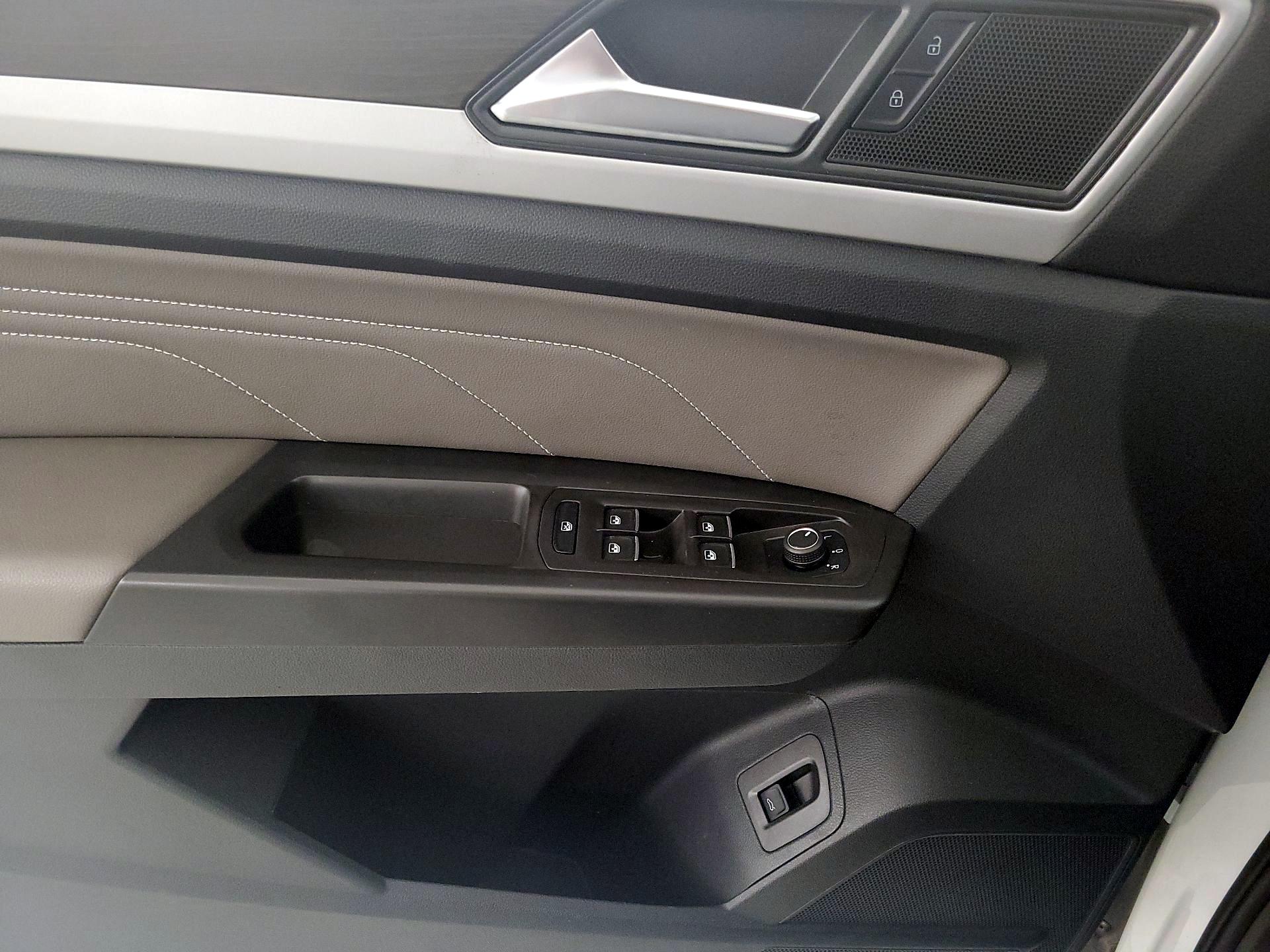 Thumbnail: 2022 Volkswagen Atlas - 12