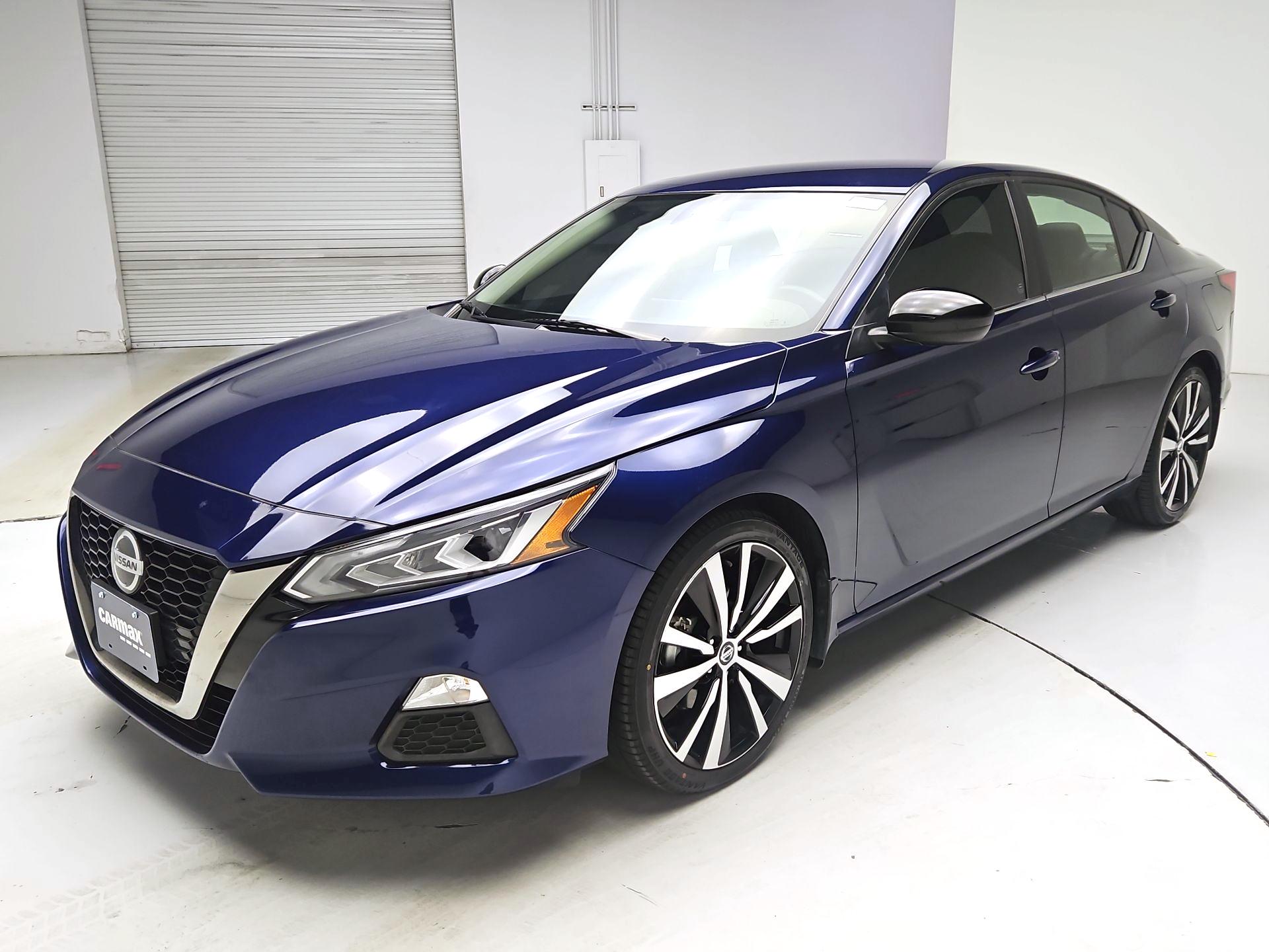 Thumbnail: 2022 Nissan Altima - 3