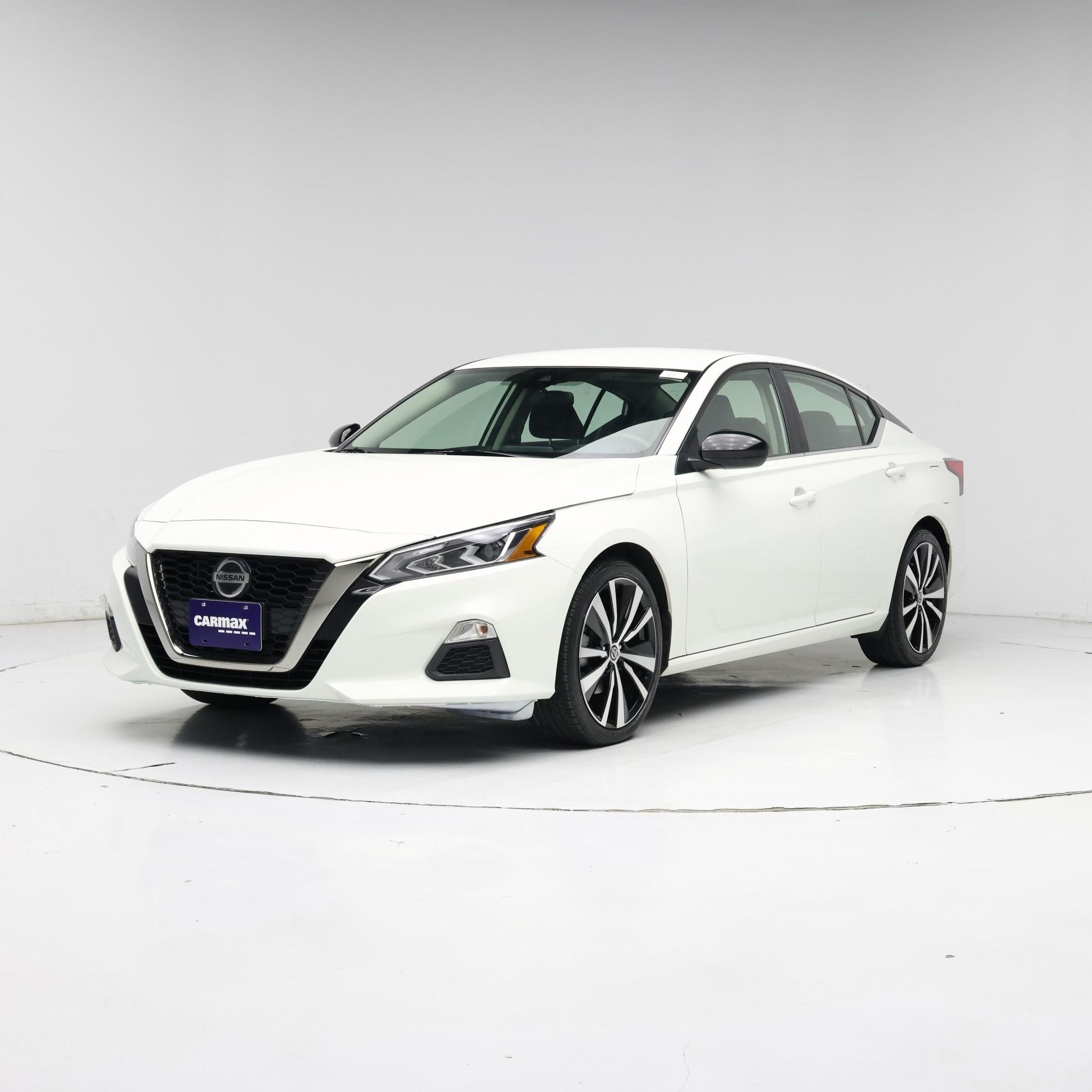 Thumbnail: 2022 Nissan Altima - 4