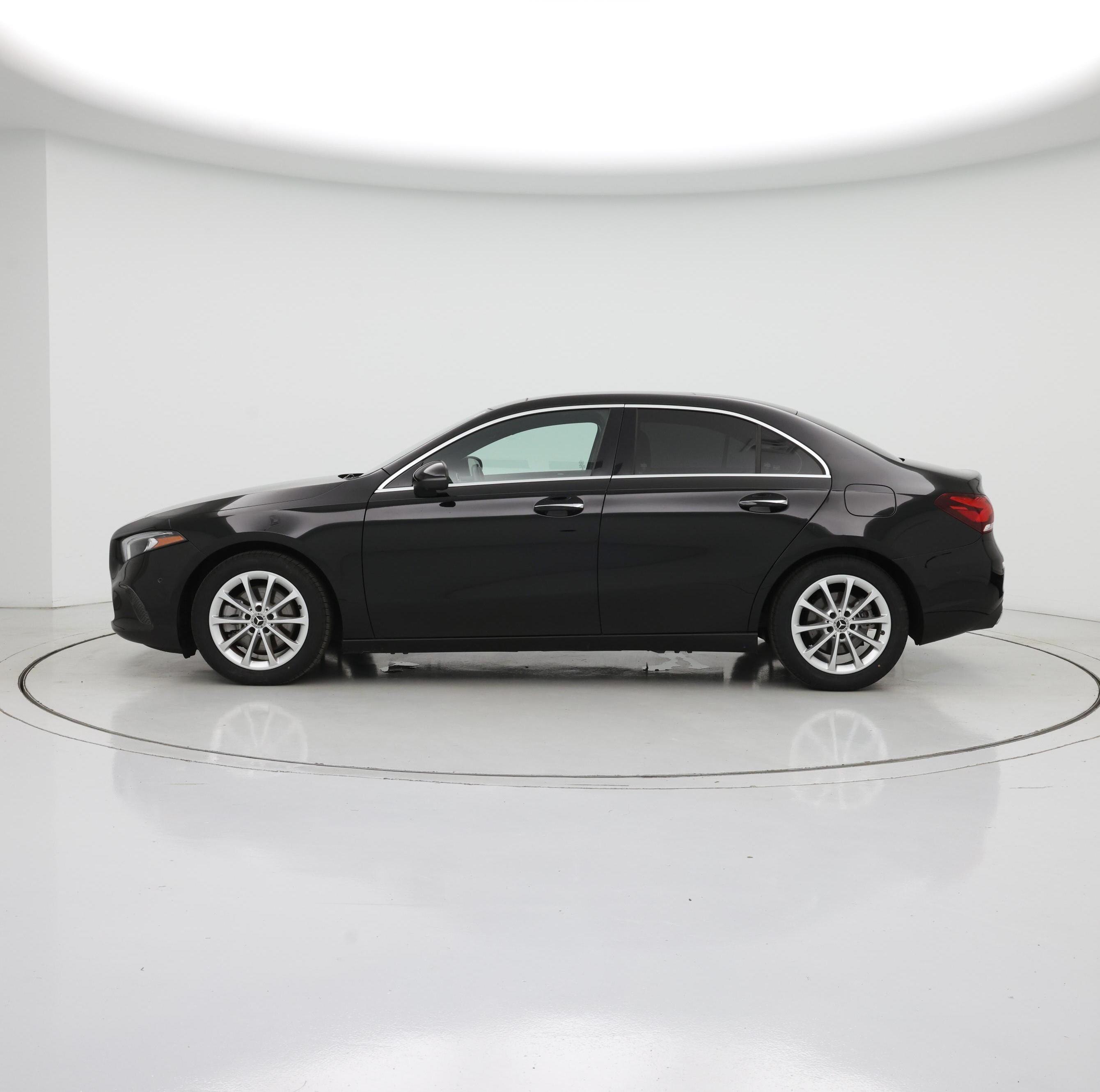 Thumbnail: 2021 Mercedes-Benz A-Class - 3