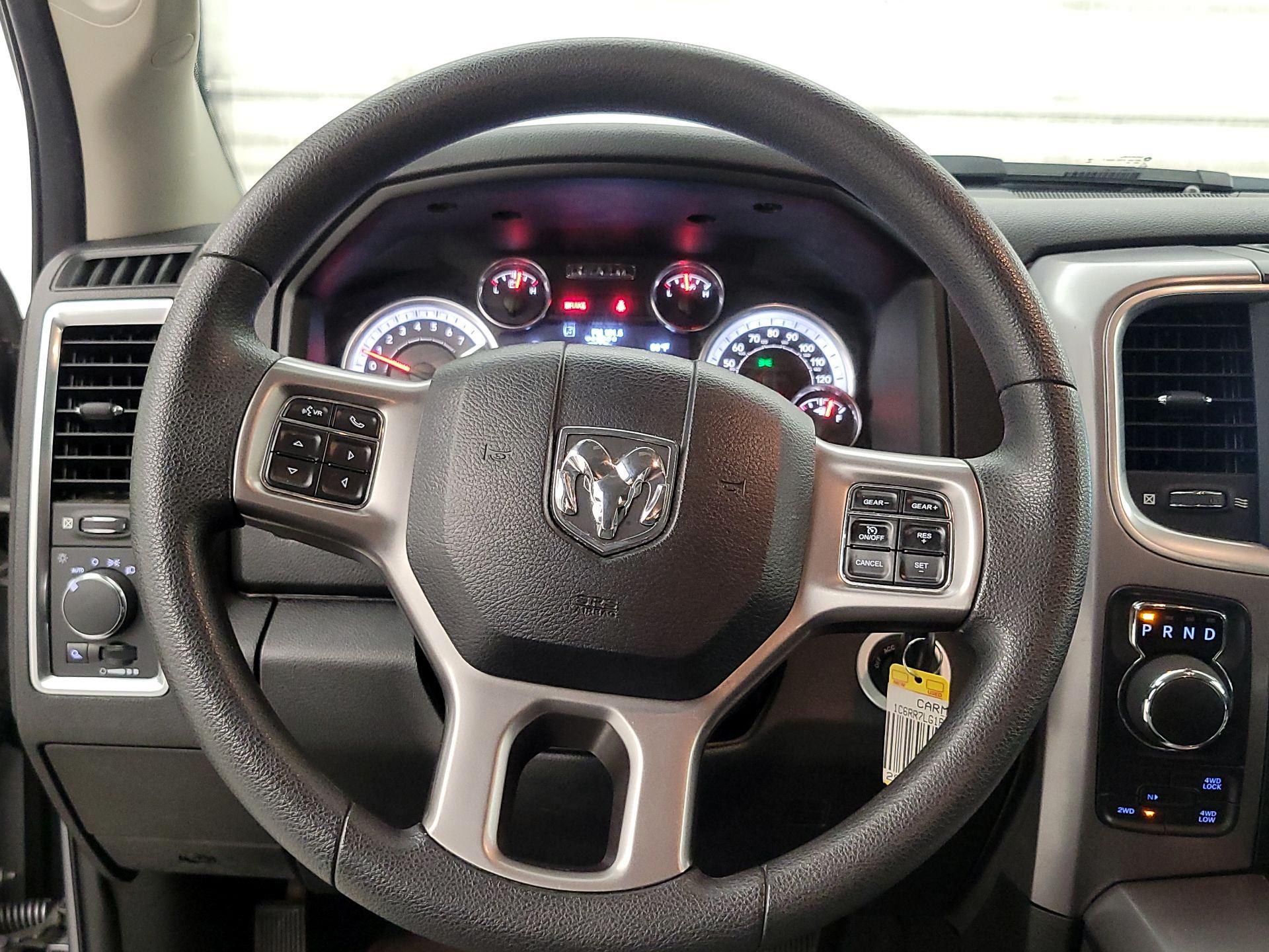 Thumbnail: 2023 RAM 1500 Classic - 10