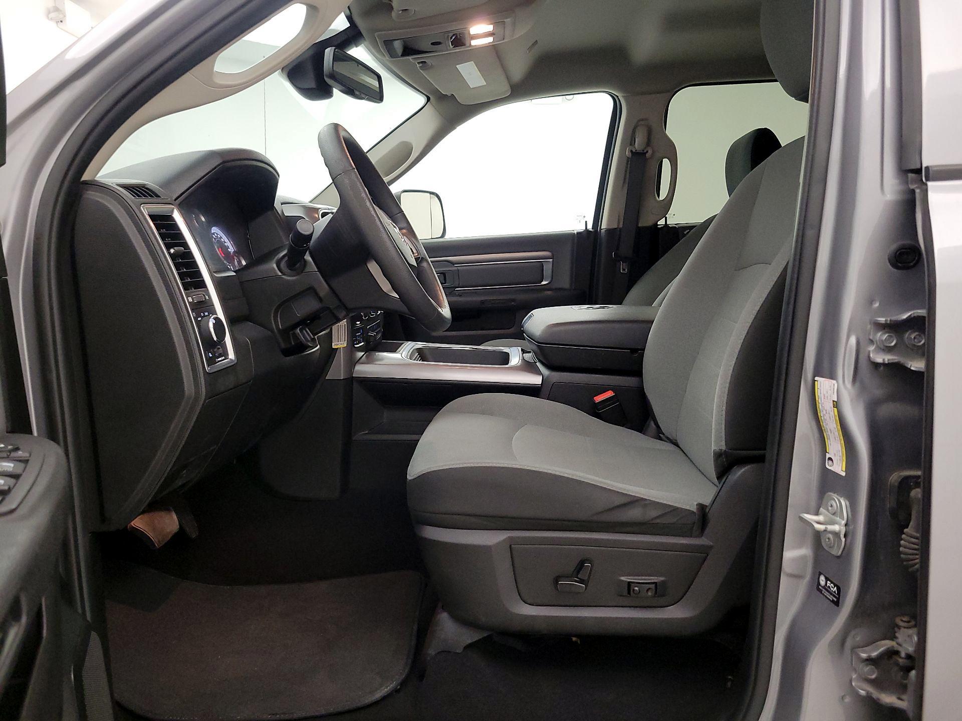 Thumbnail: 2023 RAM 1500 Classic - 11