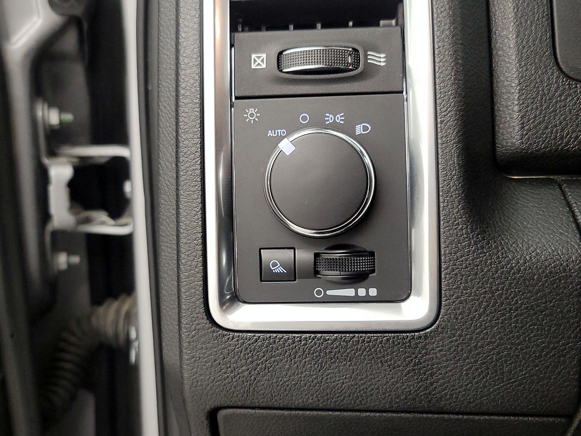 Thumbnail: 2023 RAM 1500 Classic - 13