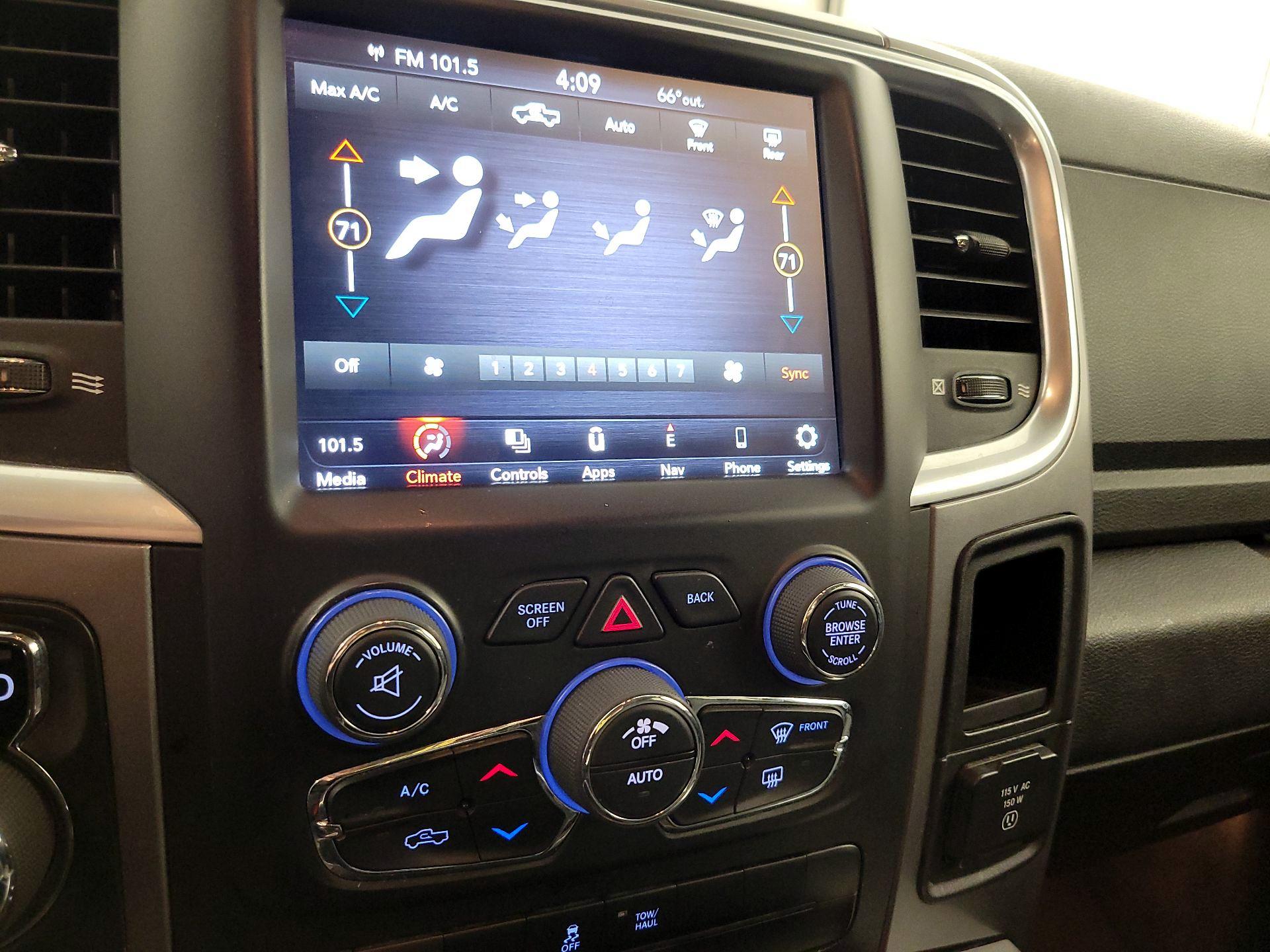 Thumbnail: 2023 RAM 1500 Classic - 17