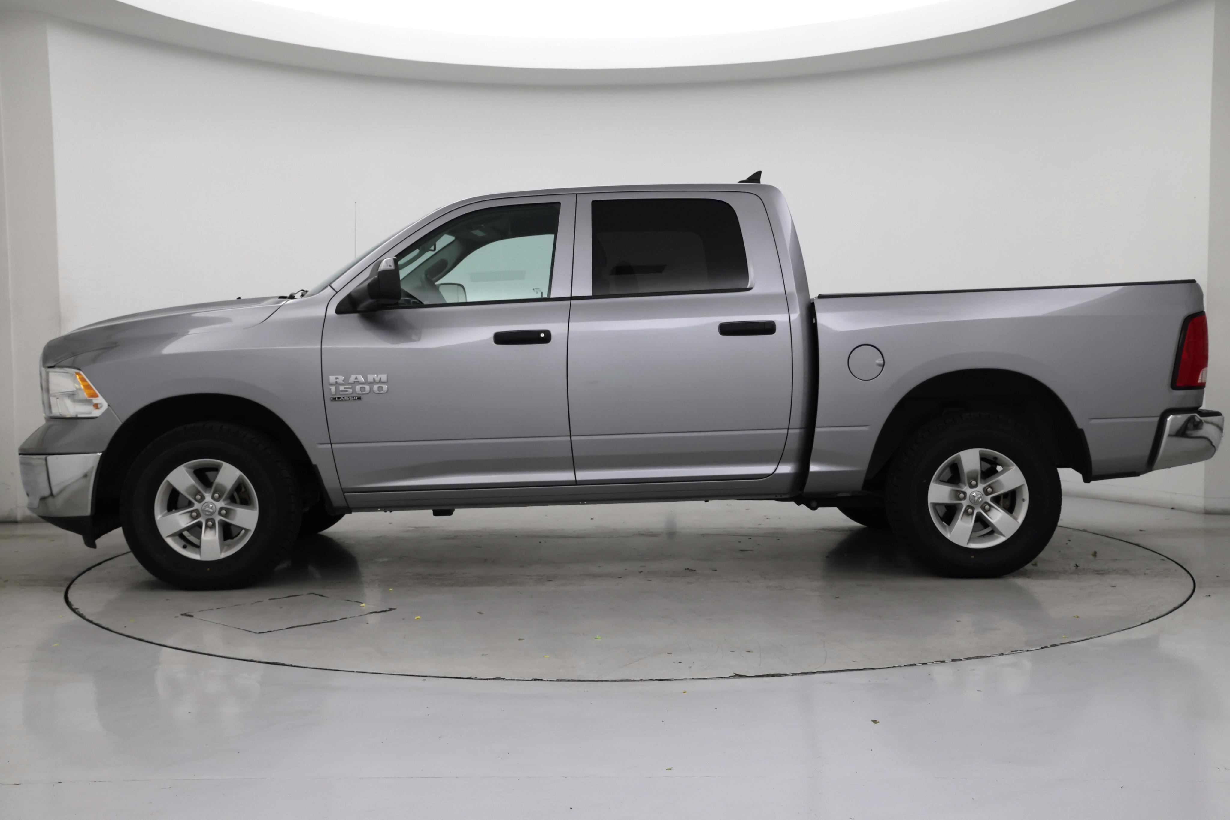 Thumbnail: 2023 RAM 1500 Classic - 3