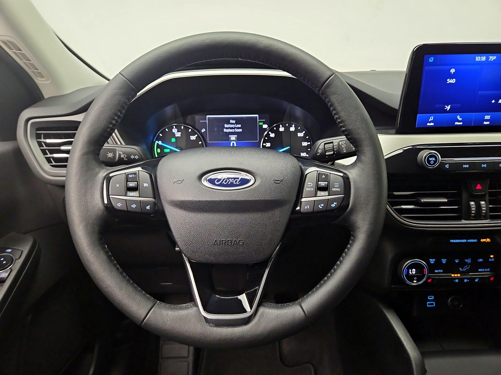 Thumbnail: 2021 Ford Escape - 10