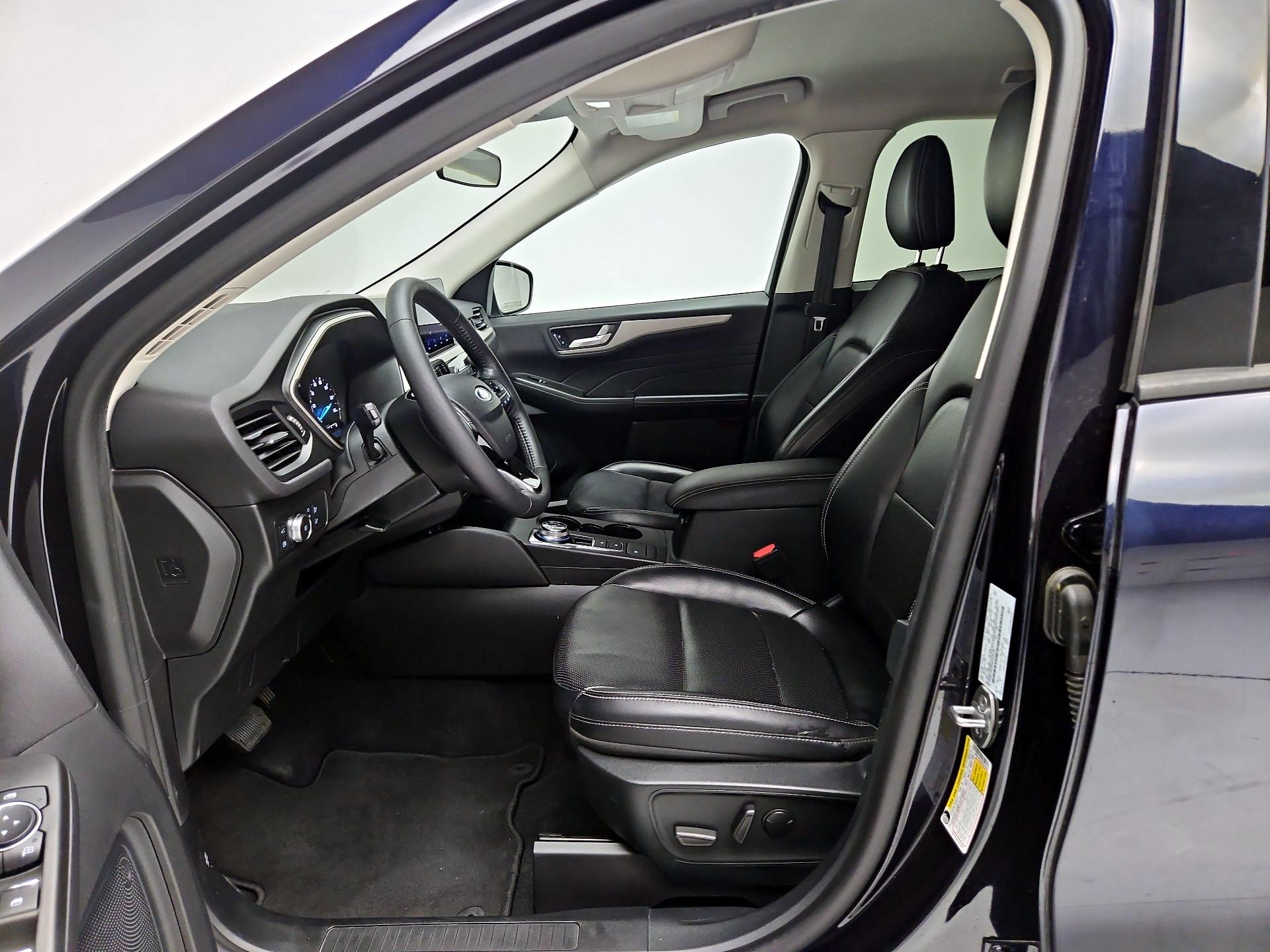 Thumbnail: 2021 Ford Escape - 11