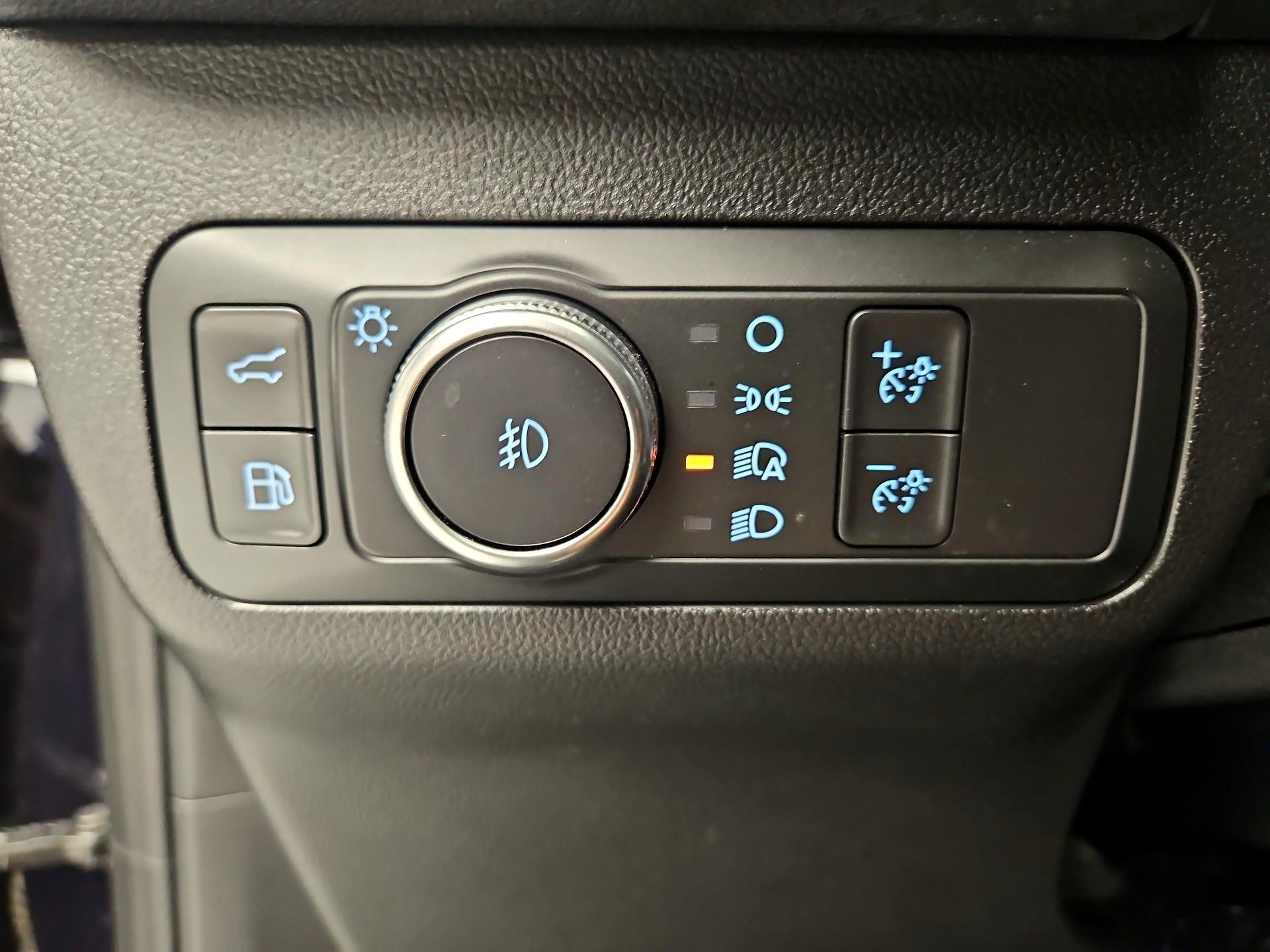 Thumbnail: 2021 Ford Escape - 13