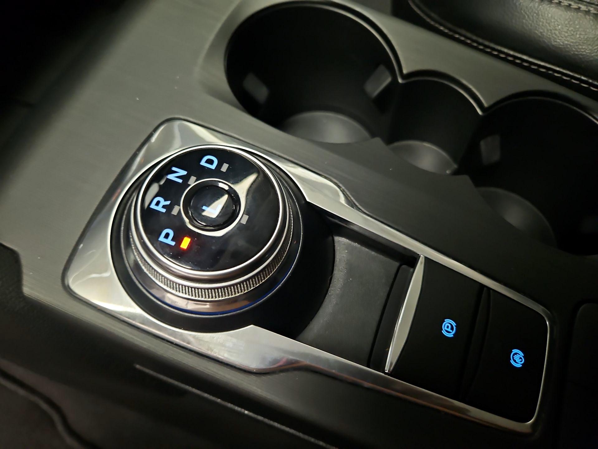 Thumbnail: 2021 Ford Escape - 17