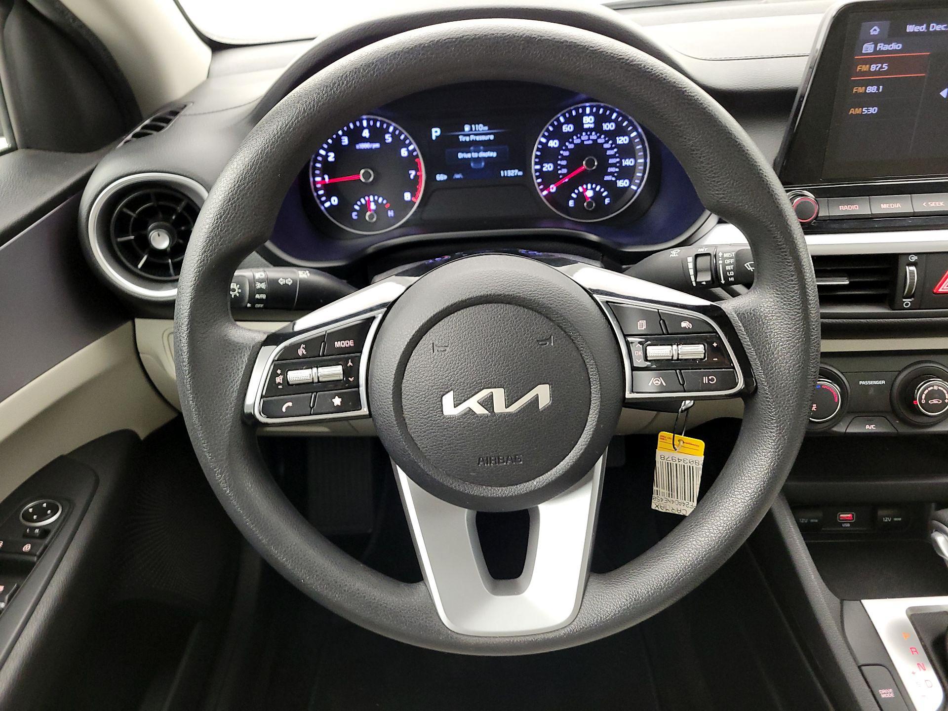 Thumbnail: 2022 Kia Forte - 10