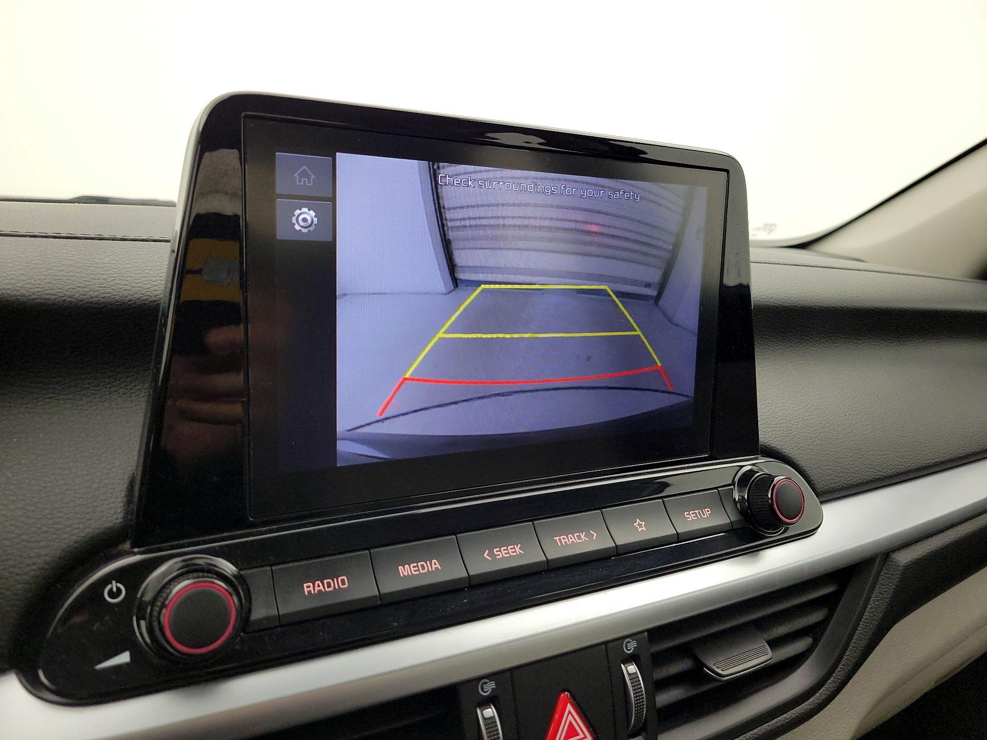 Thumbnail: 2022 Kia Forte - 15