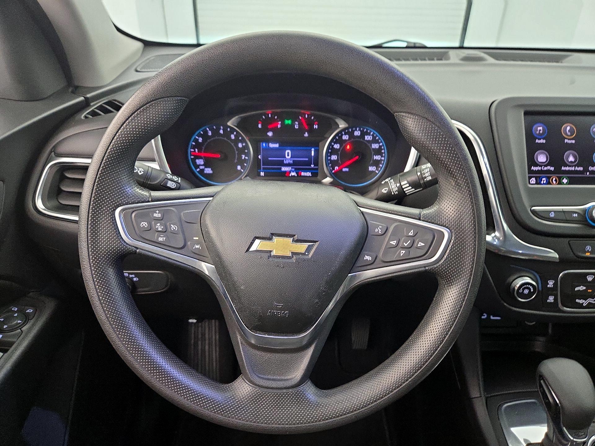 Thumbnail: 2022 Chevrolet Equinox - 10