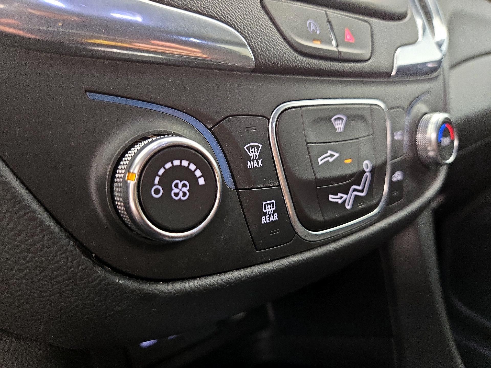 Thumbnail: 2022 Chevrolet Equinox - 16