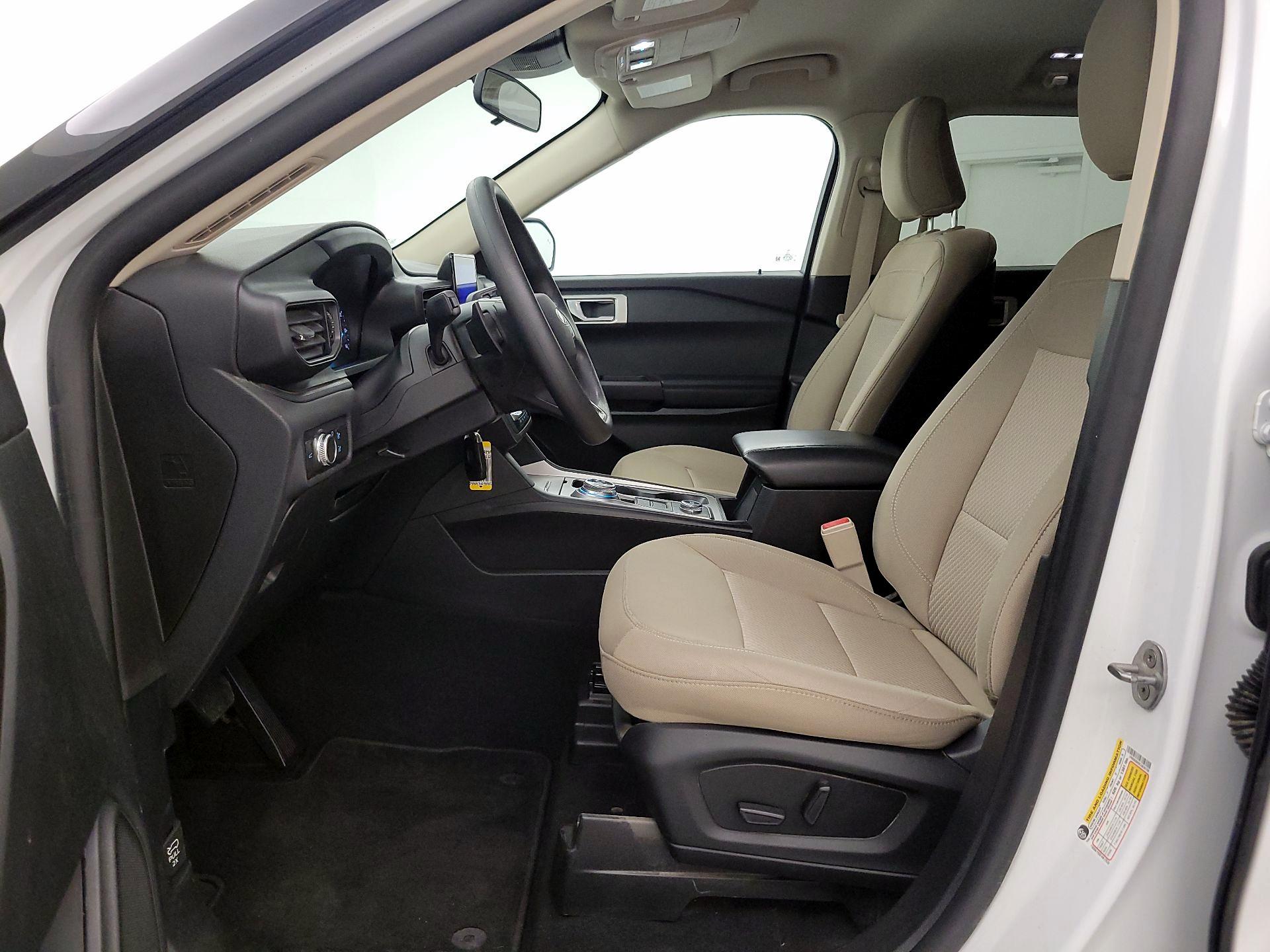 Thumbnail: 2020 Ford Explorer - 11