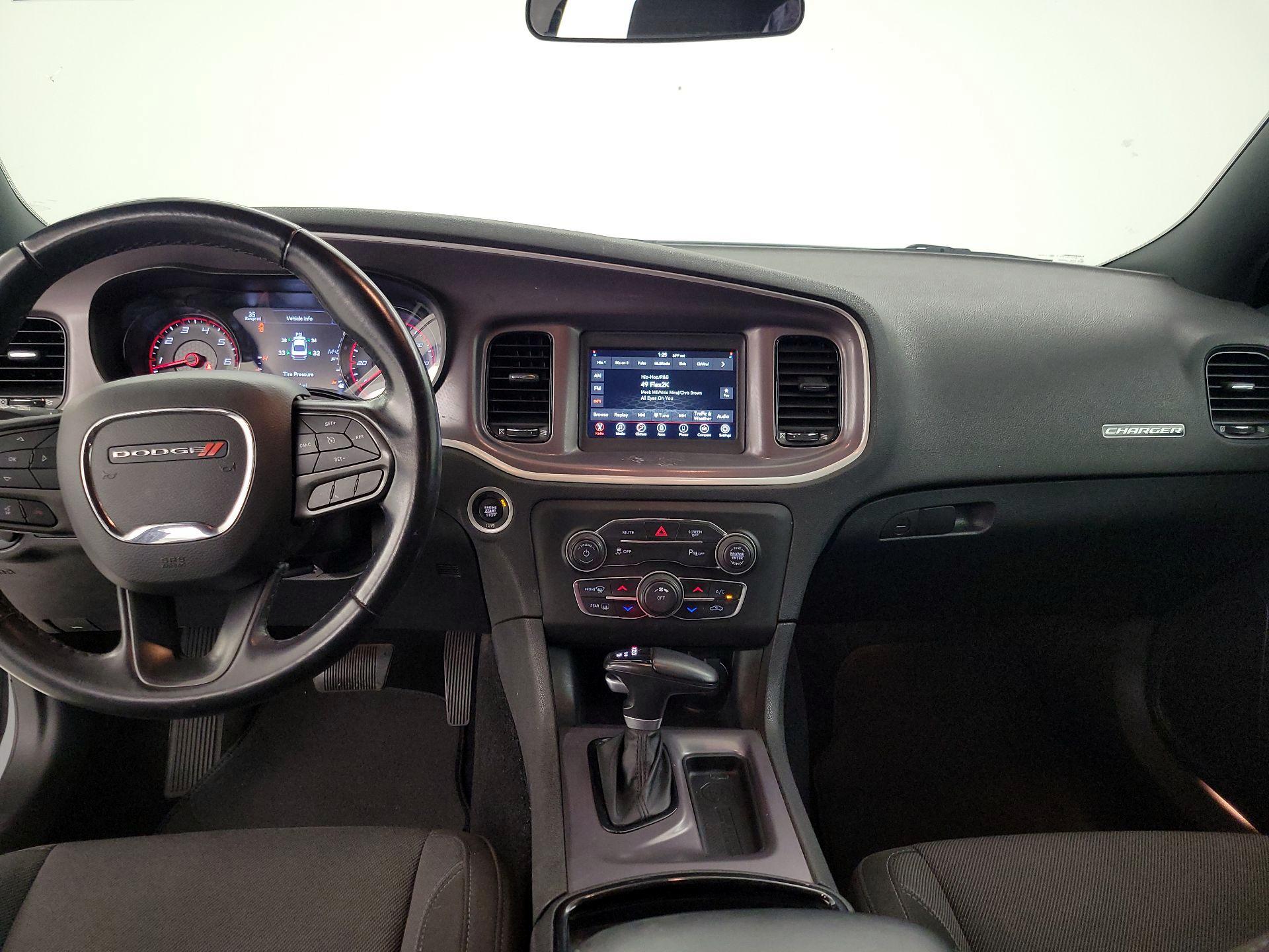 Thumbnail: 2022 Dodge Charger - 9